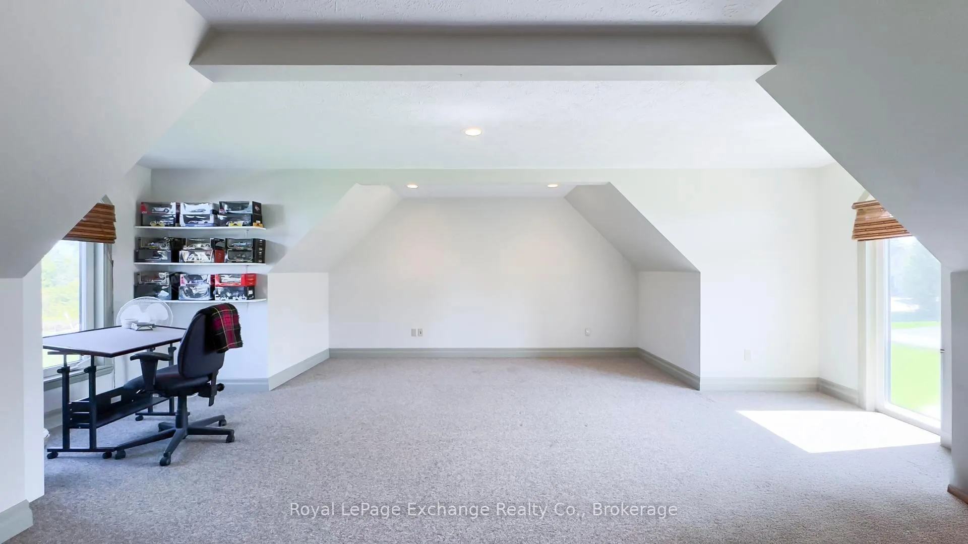 Photo 31 of 902 Park Place, Huron-Kinloss — HOMEH