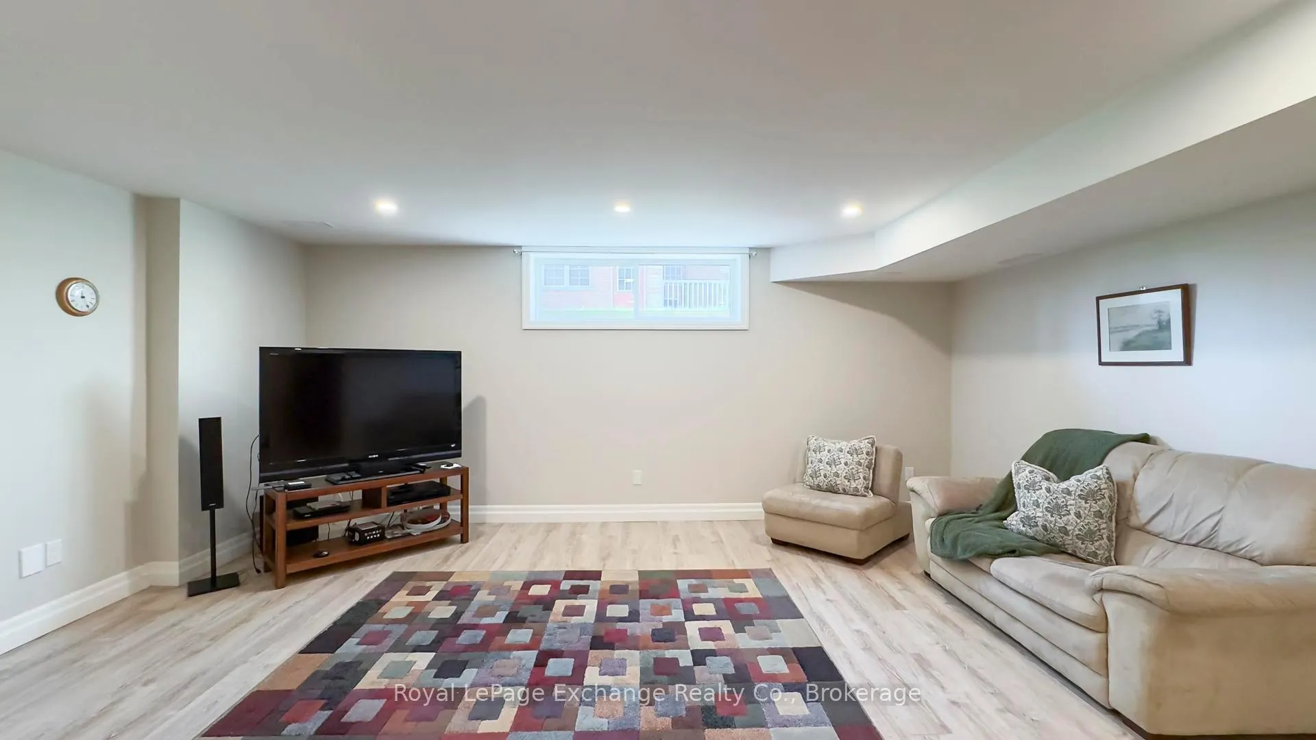 Photo 34 of 902 Park Place, Huron-Kinloss — HOMEH