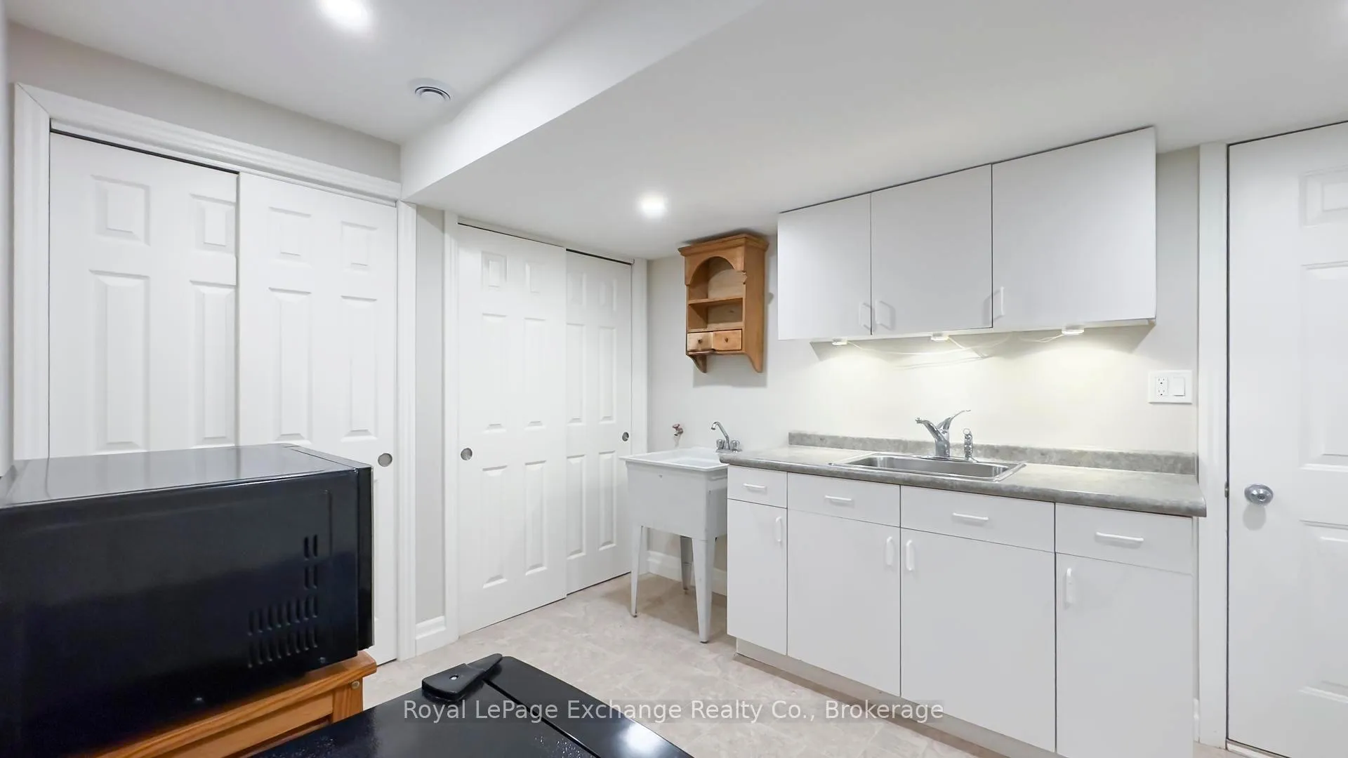 Photo 36 of 902 Park Place, Huron-Kinloss — HOMEH