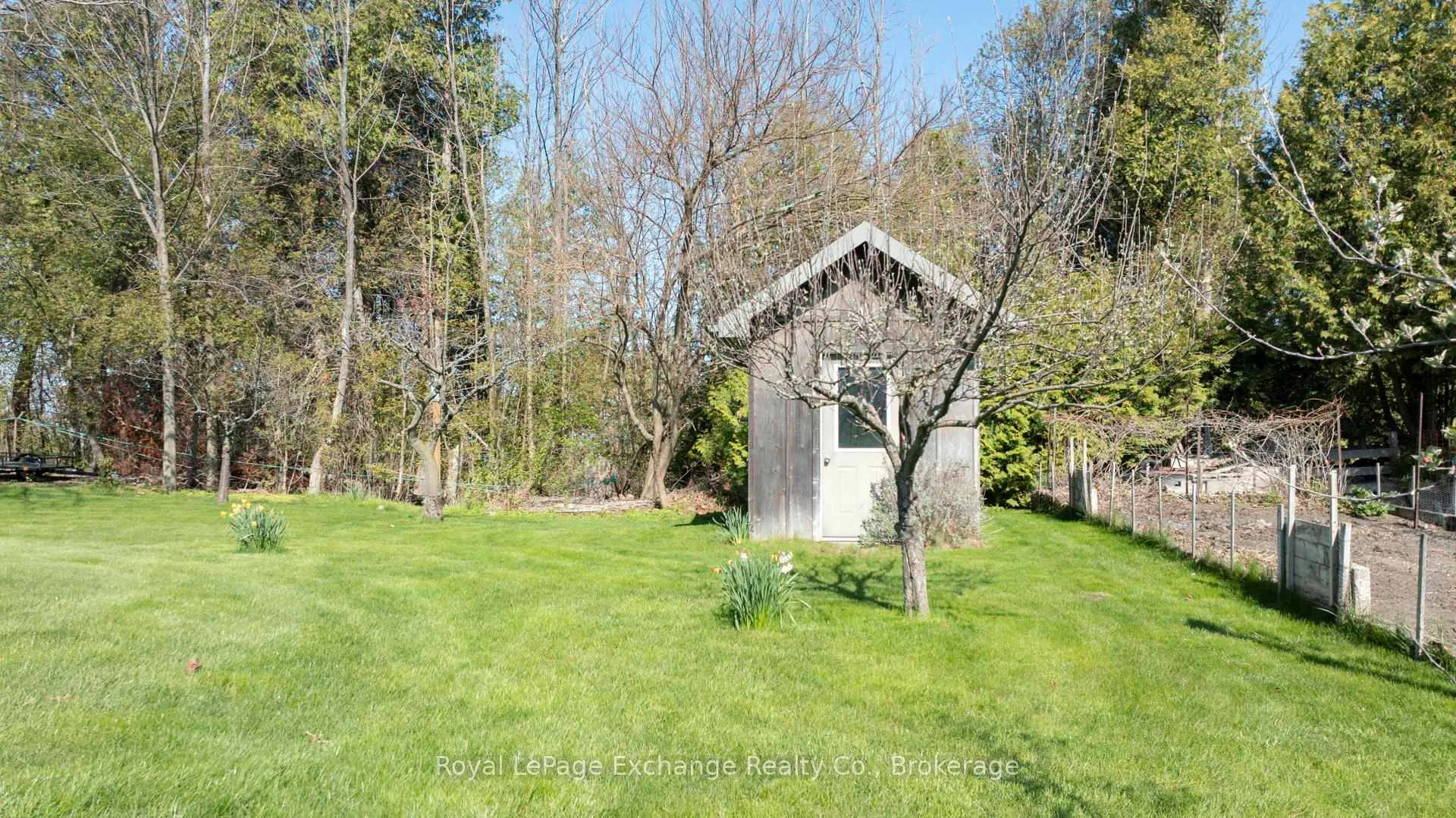 Photo 39 of 902 Park Place, Huron-Kinloss — HOMEH