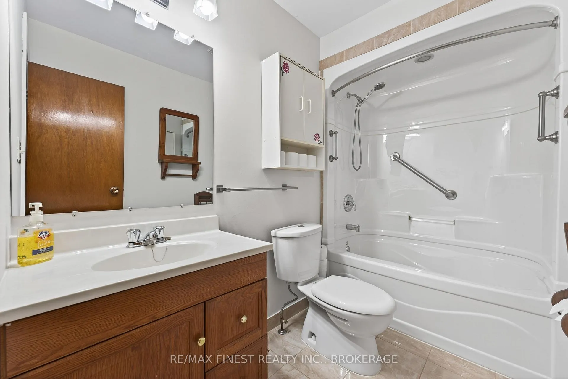 Photo 14 of 812 Cunningham Crescent, Brockville — HOMEH