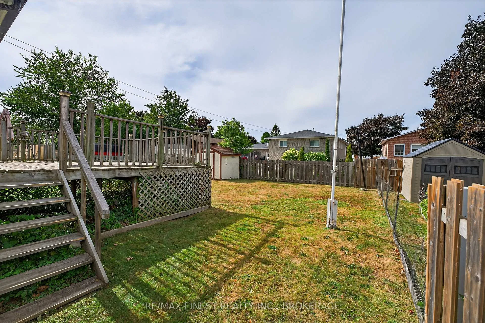 Photo 34 of 812 Cunningham Crescent, Brockville — HOMEH