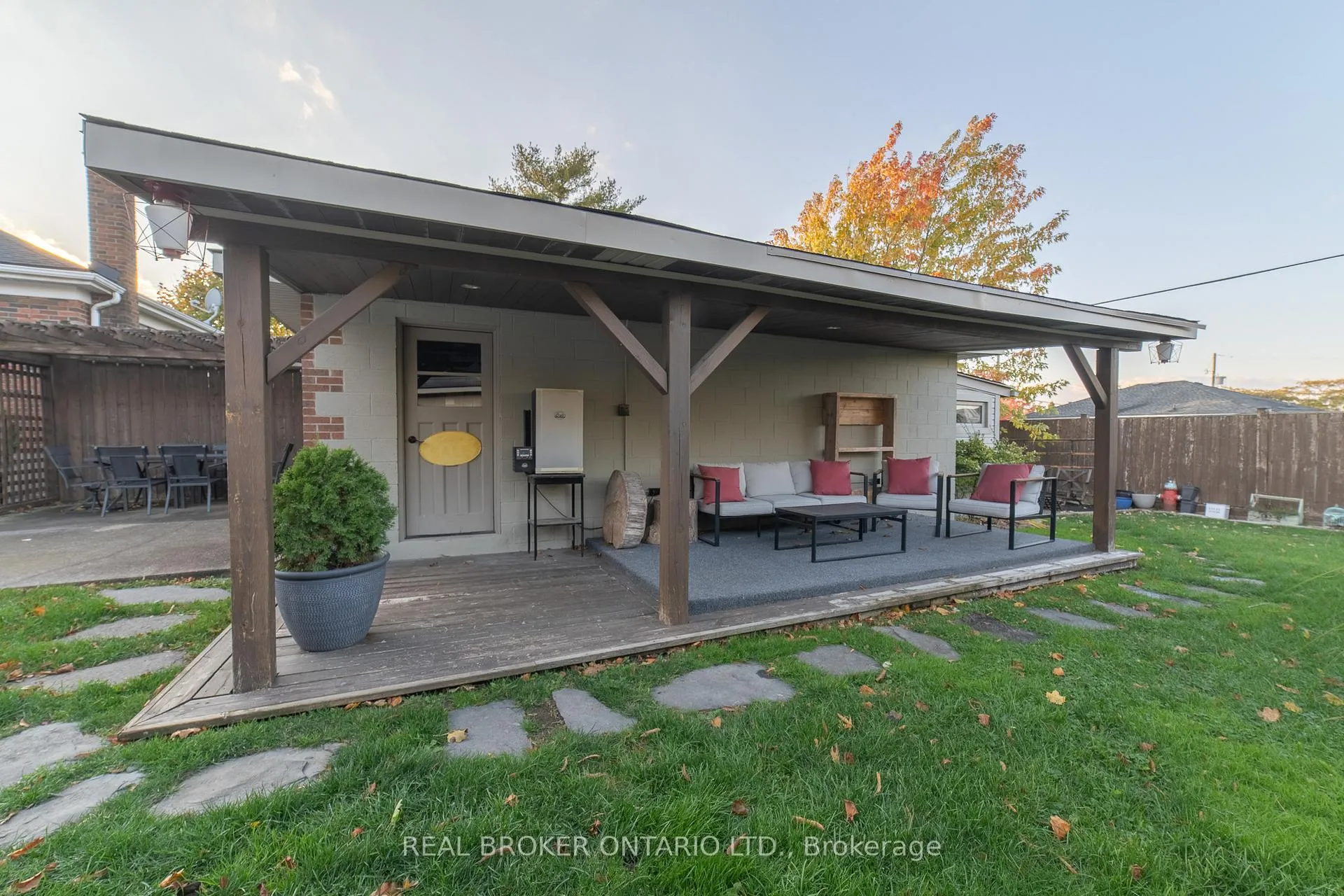 Photo 32 of 66 Maitland Street, Thorold, Thorold Downtown — HOMEH