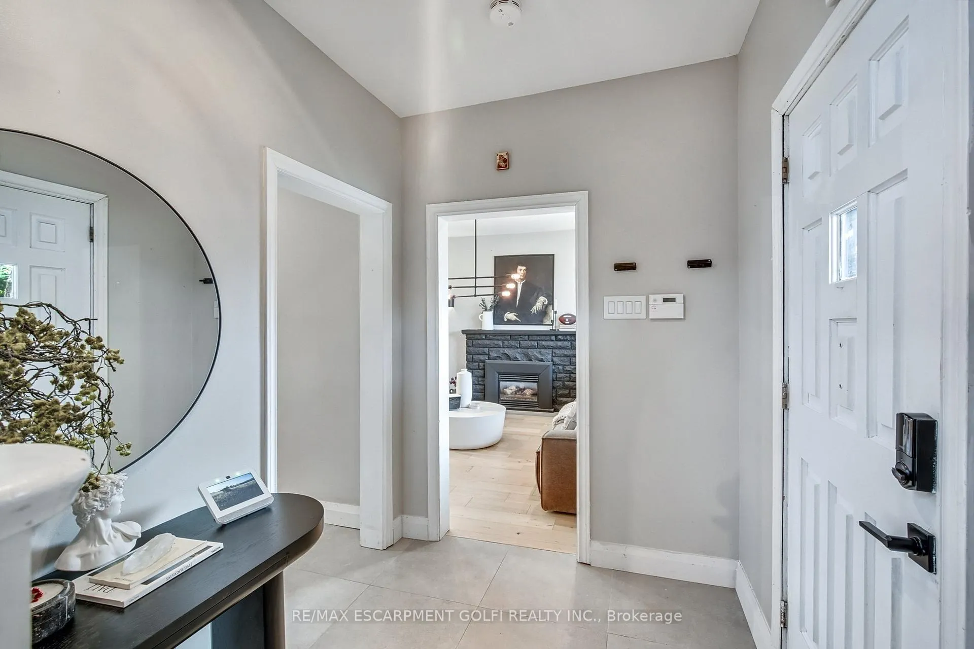 Photo 6 of 131 Alpine Avenue, Hamilton, Inch Park — HOMEH