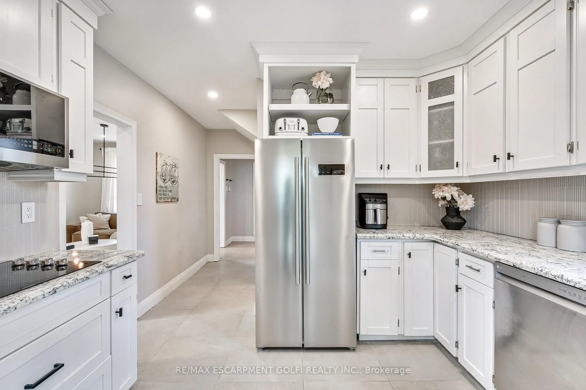 Photo 8 of 131 Alpine Avenue, Hamilton, Inch Park — HOMEH