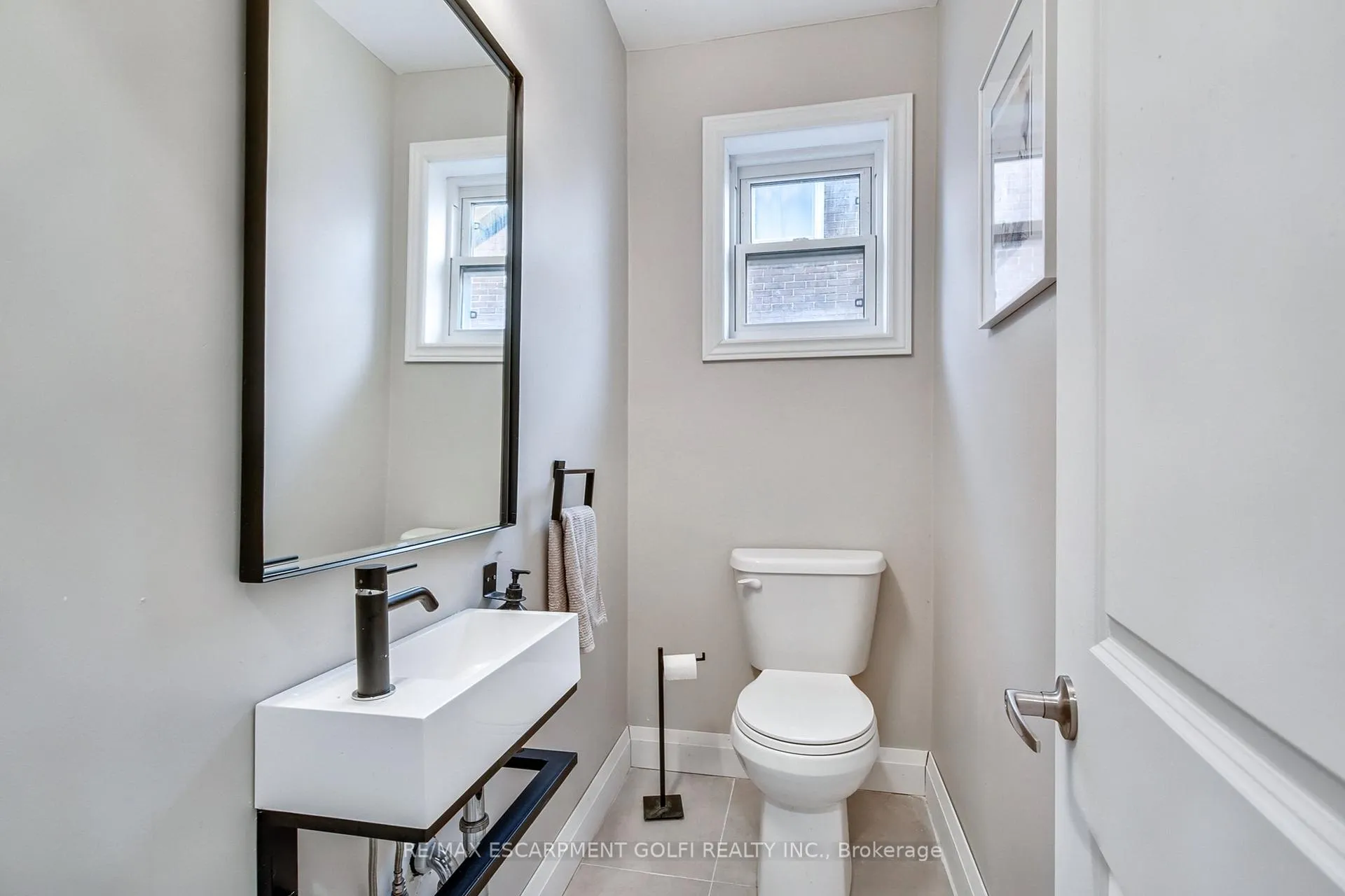 Photo 18 of 131 Alpine Avenue, Hamilton, Inch Park — HOMEH