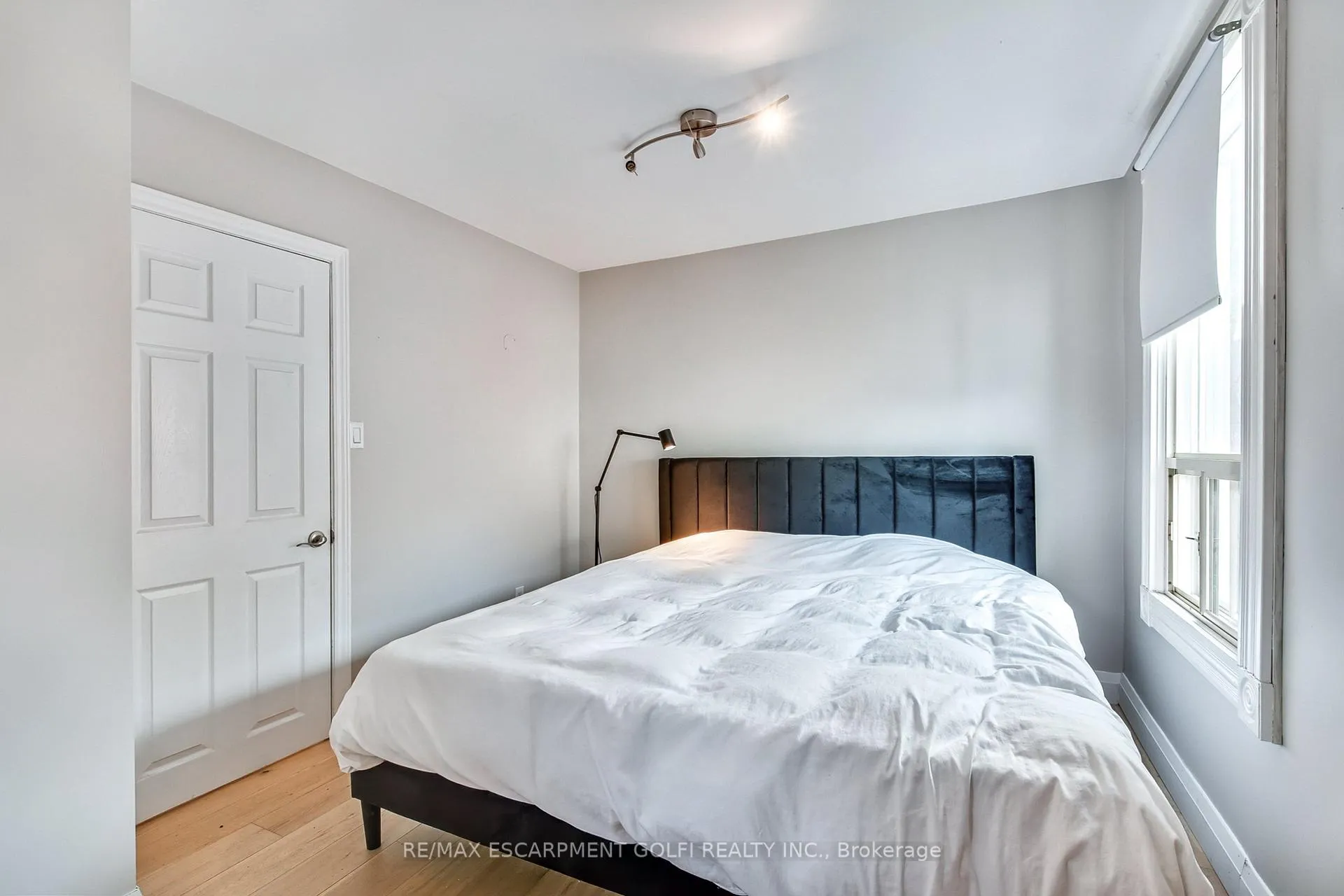Photo 25 of 131 Alpine Avenue, Hamilton, Inch Park — HOMEH