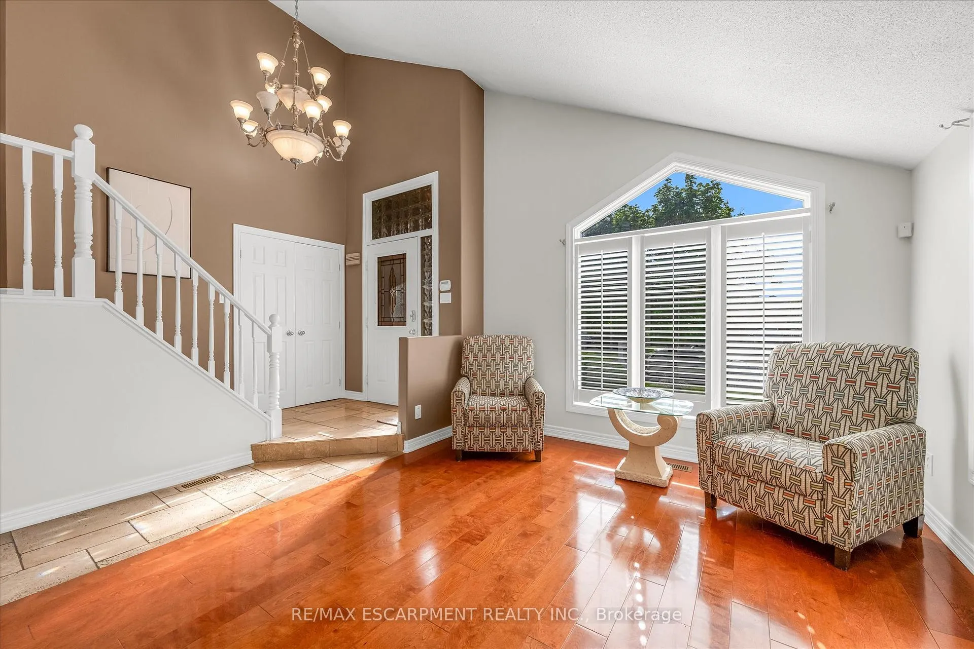 Photo 3 of 75 Gatestone Drive, Hamilton, Stoney Creek Mountain — HOMEH