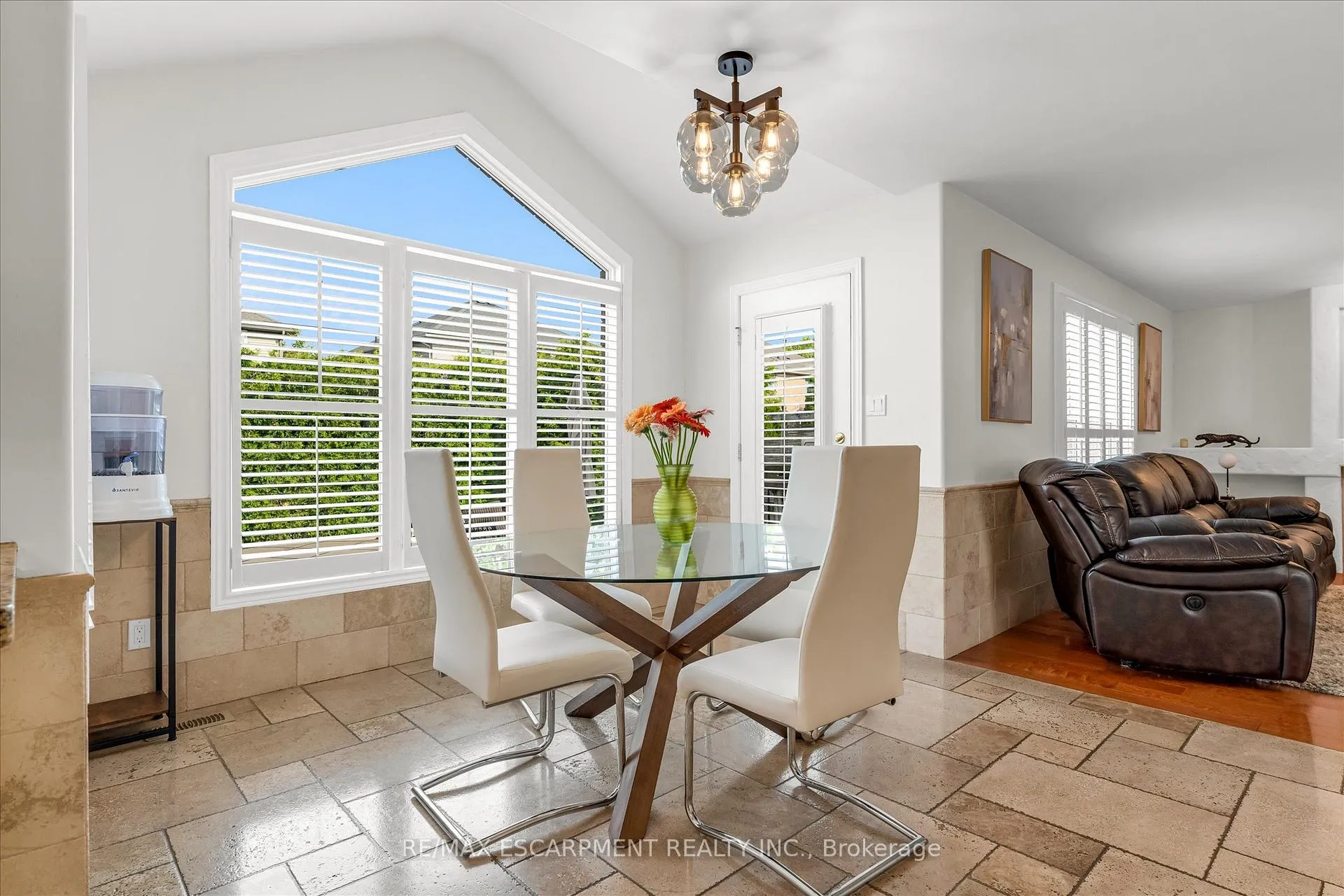 Photo 7 of 75 Gatestone Drive, Hamilton, Stoney Creek Mountain — HOMEH