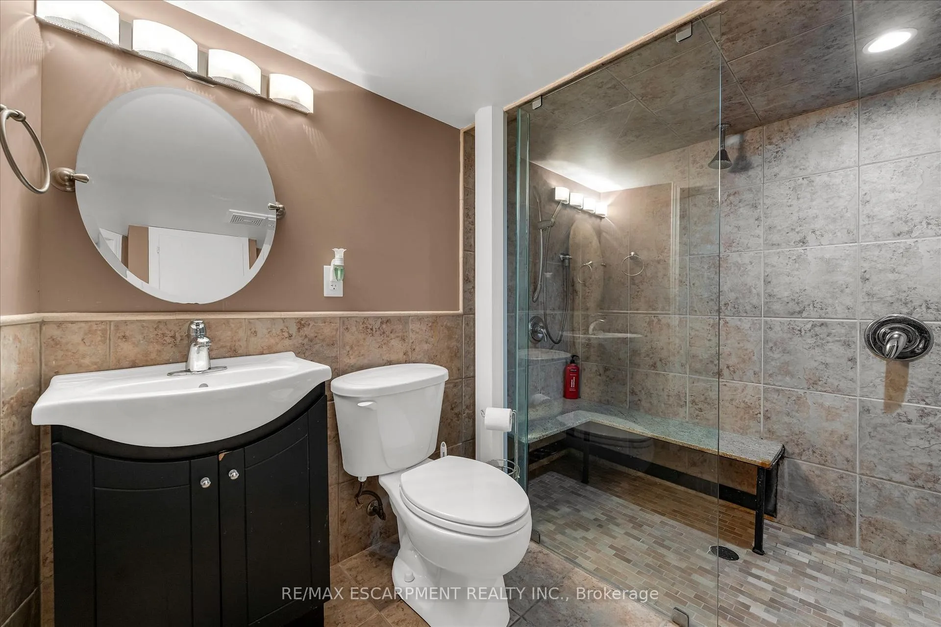 Photo 27 of 75 Gatestone Drive, Hamilton, Stoney Creek Mountain — HOMEH