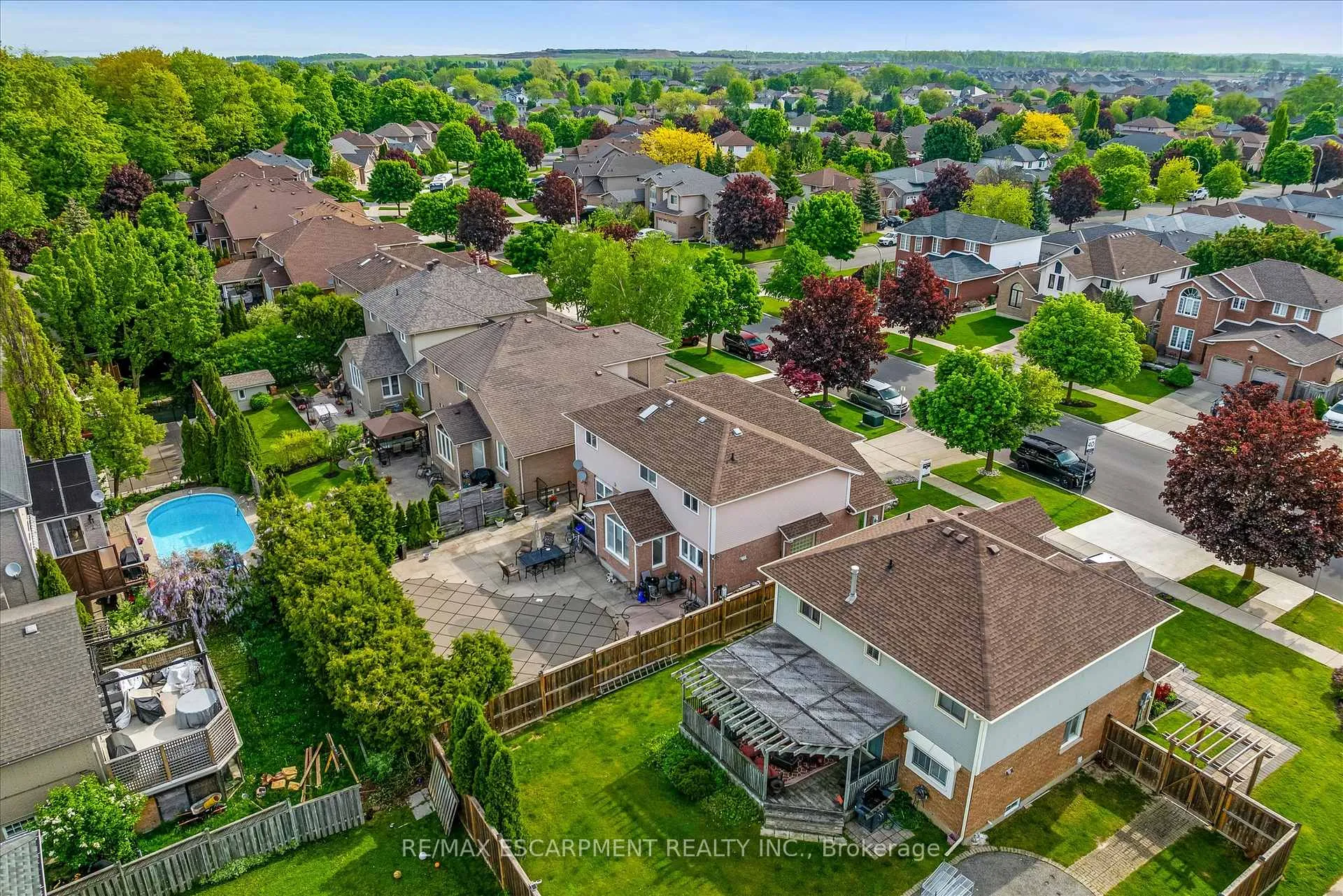 Photo 32 of 75 Gatestone Drive, Hamilton, Stoney Creek Mountain — HOMEH