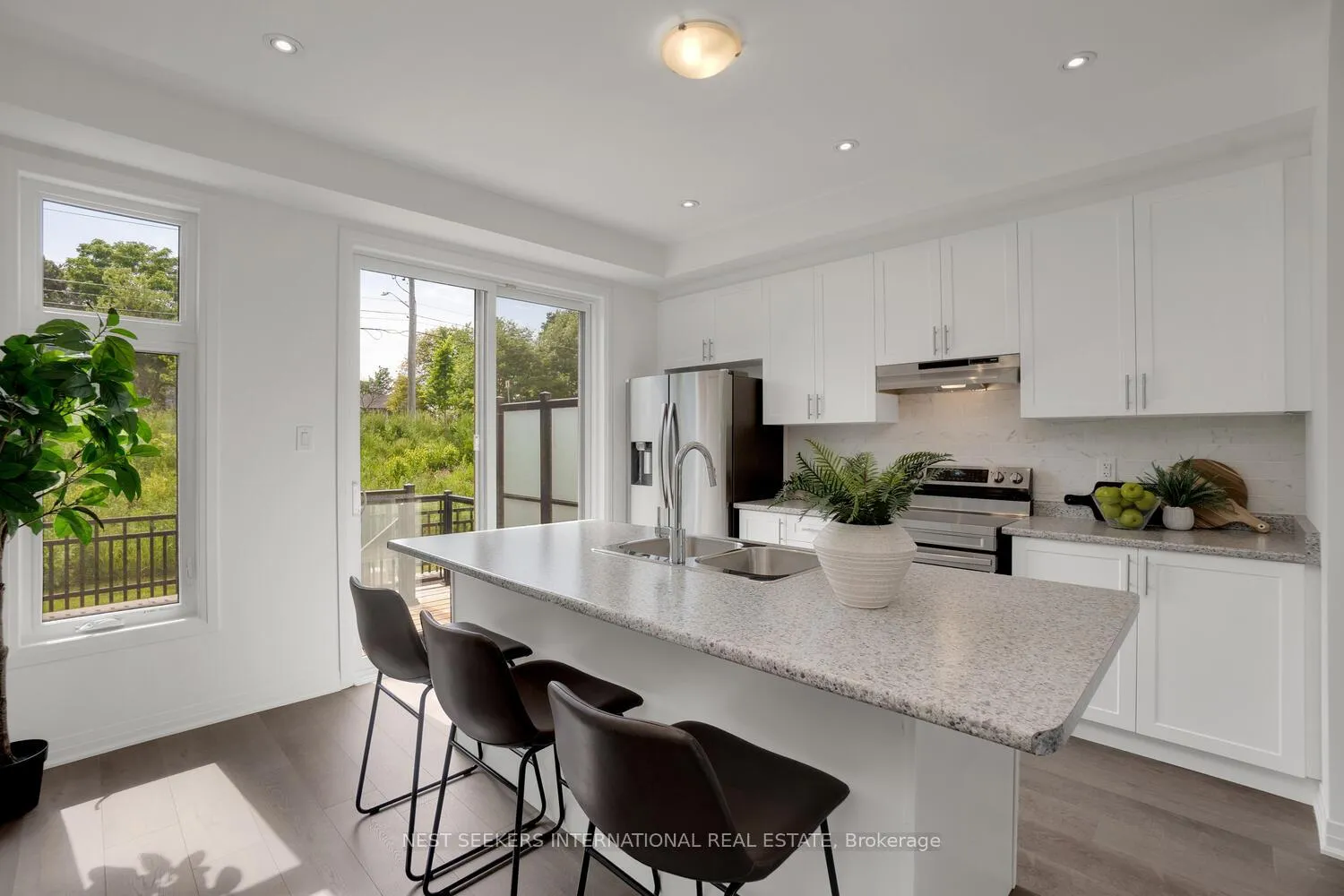 Photo 13 of 60 Totten Trail, New Tecumseth, Tottenham — HOMEH