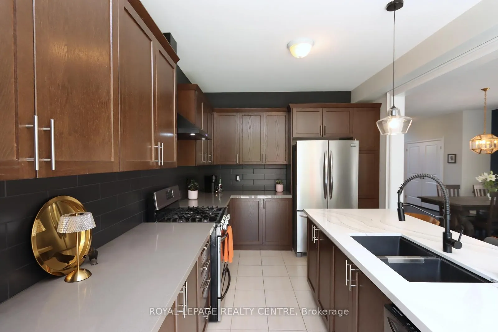 Photo 17 of 41 Holt Drive, New Tecumseth, Alliston — HOMEH