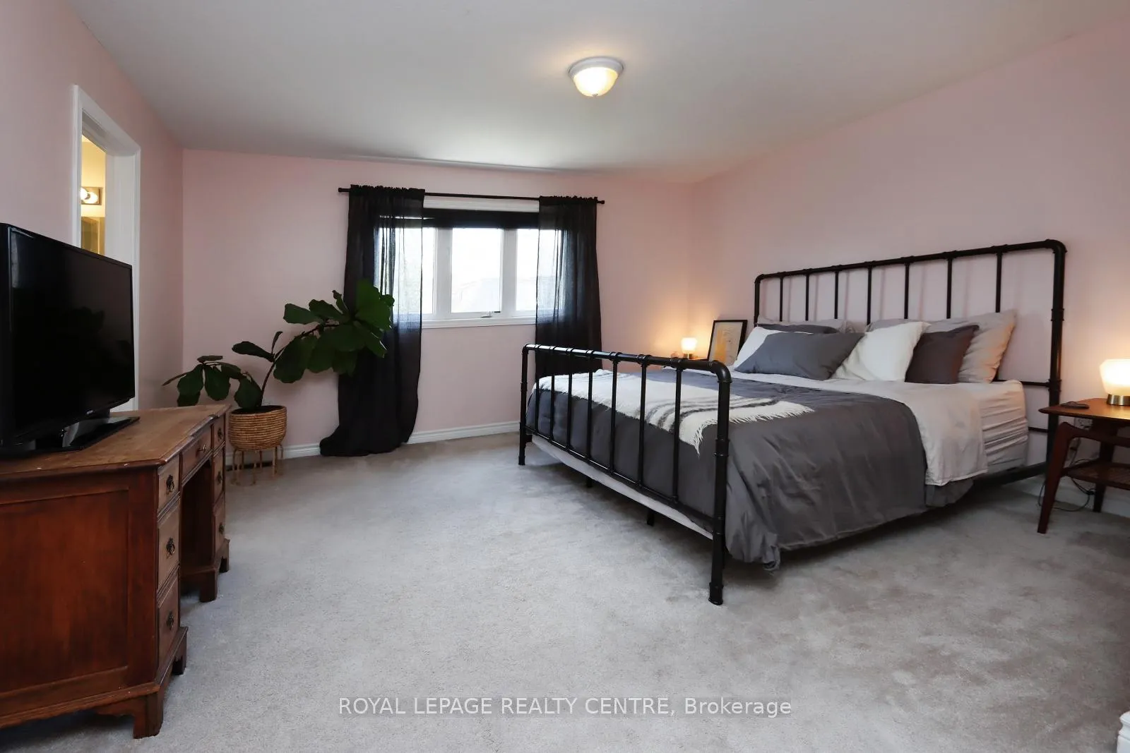 Photo 23 of 41 Holt Drive, New Tecumseth, Alliston — HOMEH