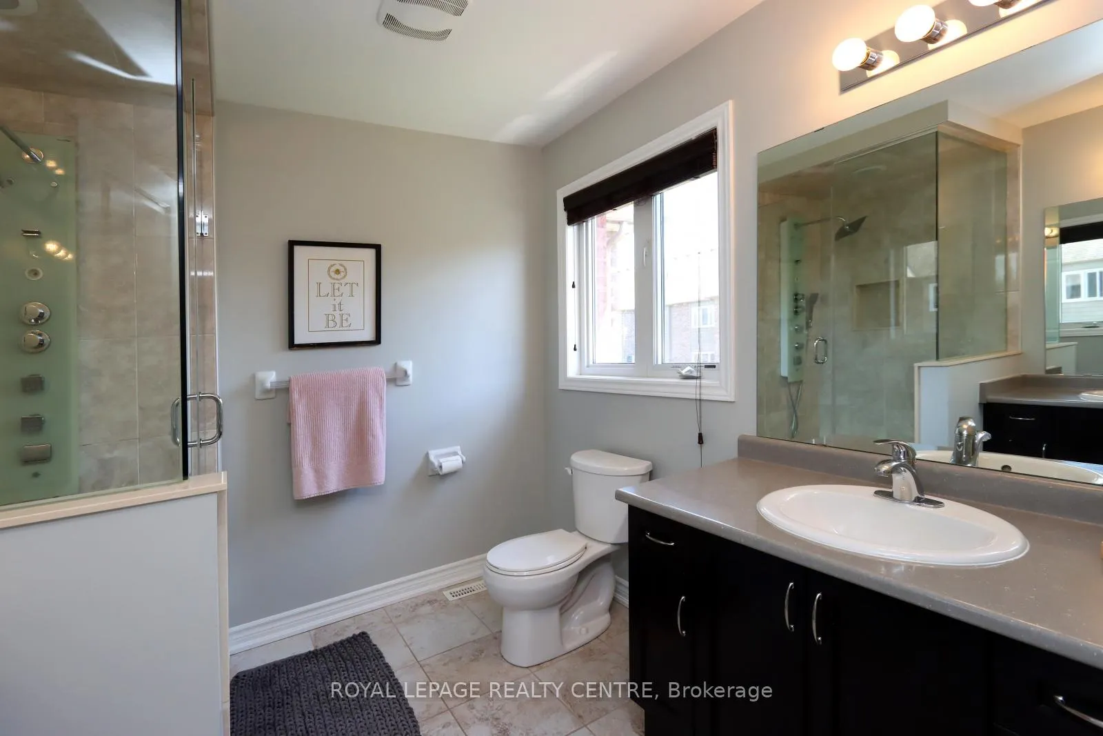Photo 25 of 41 Holt Drive, New Tecumseth, Alliston — HOMEH