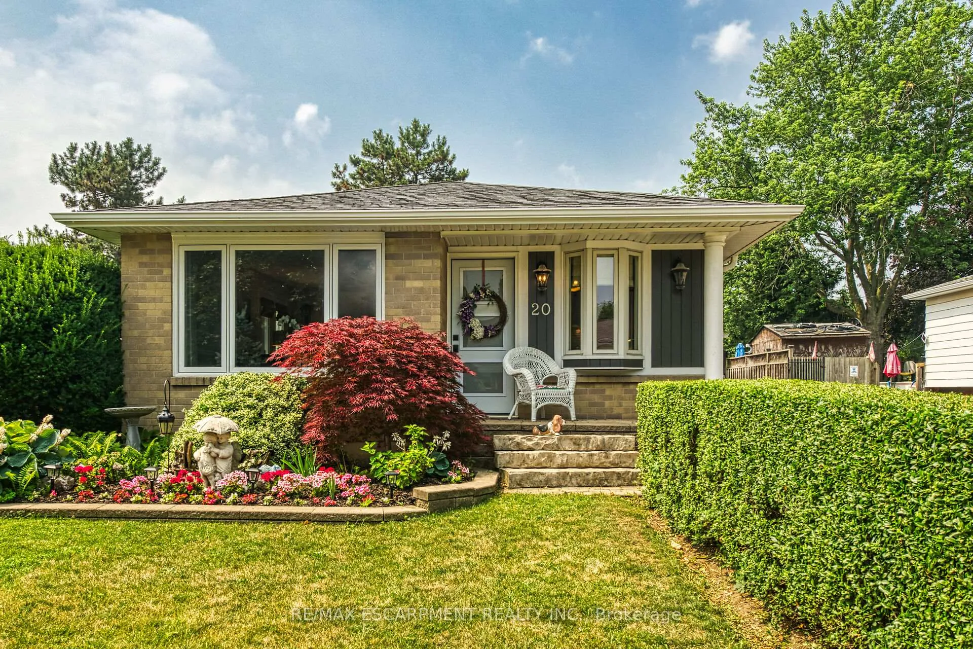 Photo 1 of 20 William Johnson Street, Hamilton, Stoney Creek Mountain — HOMEH