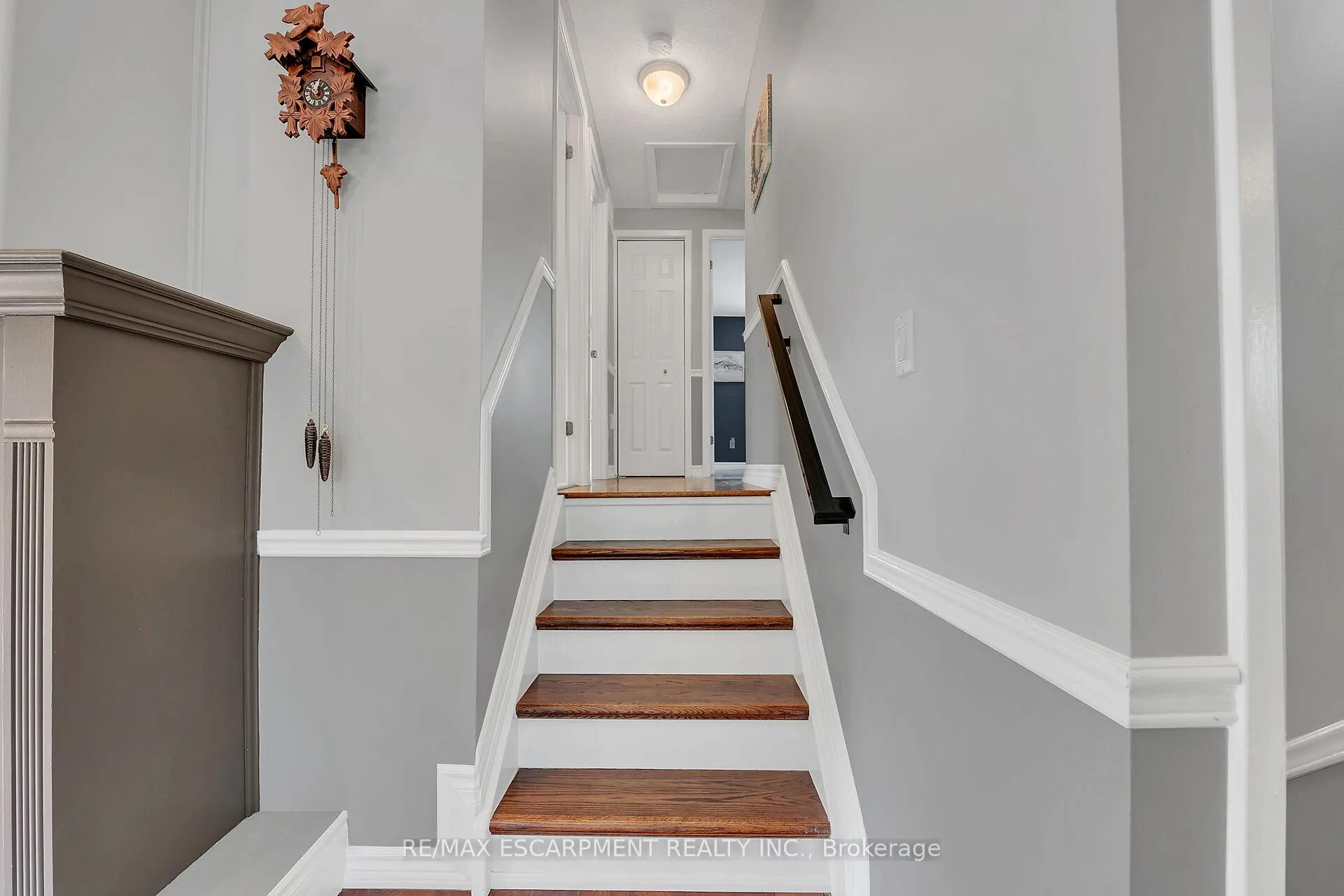 Photo 18 of 20 William Johnson Street, Hamilton, Stoney Creek Mountain — HOMEH