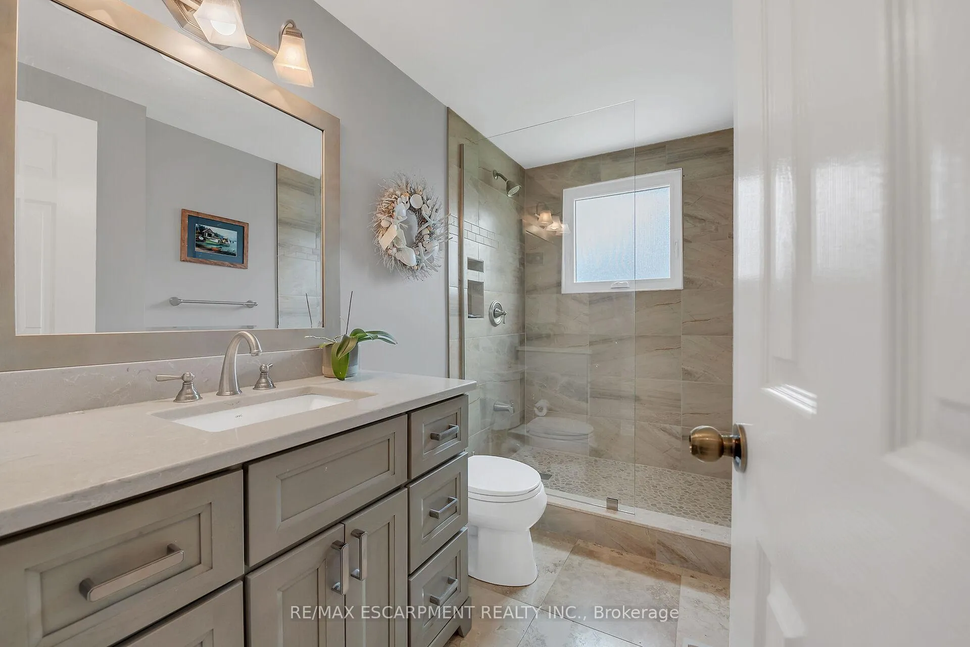 Photo 25 of 20 William Johnson Street, Hamilton, Stoney Creek Mountain — HOMEH