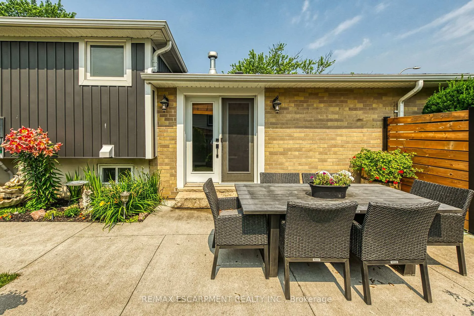 Photo 35 of 20 William Johnson Street, Hamilton, Stoney Creek Mountain — HOMEH
