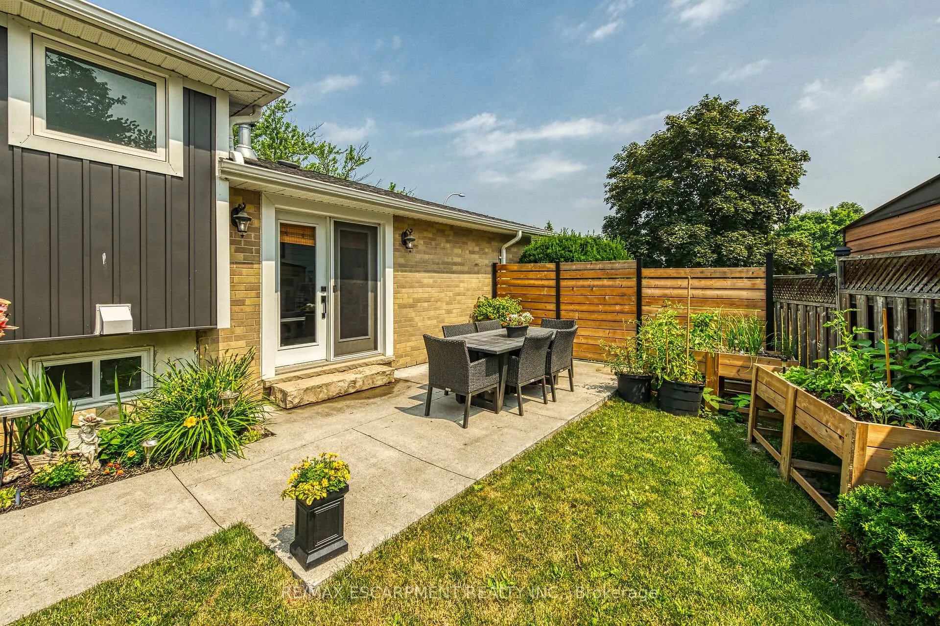 Photo 36 of 20 William Johnson Street, Hamilton, Stoney Creek Mountain — HOMEH