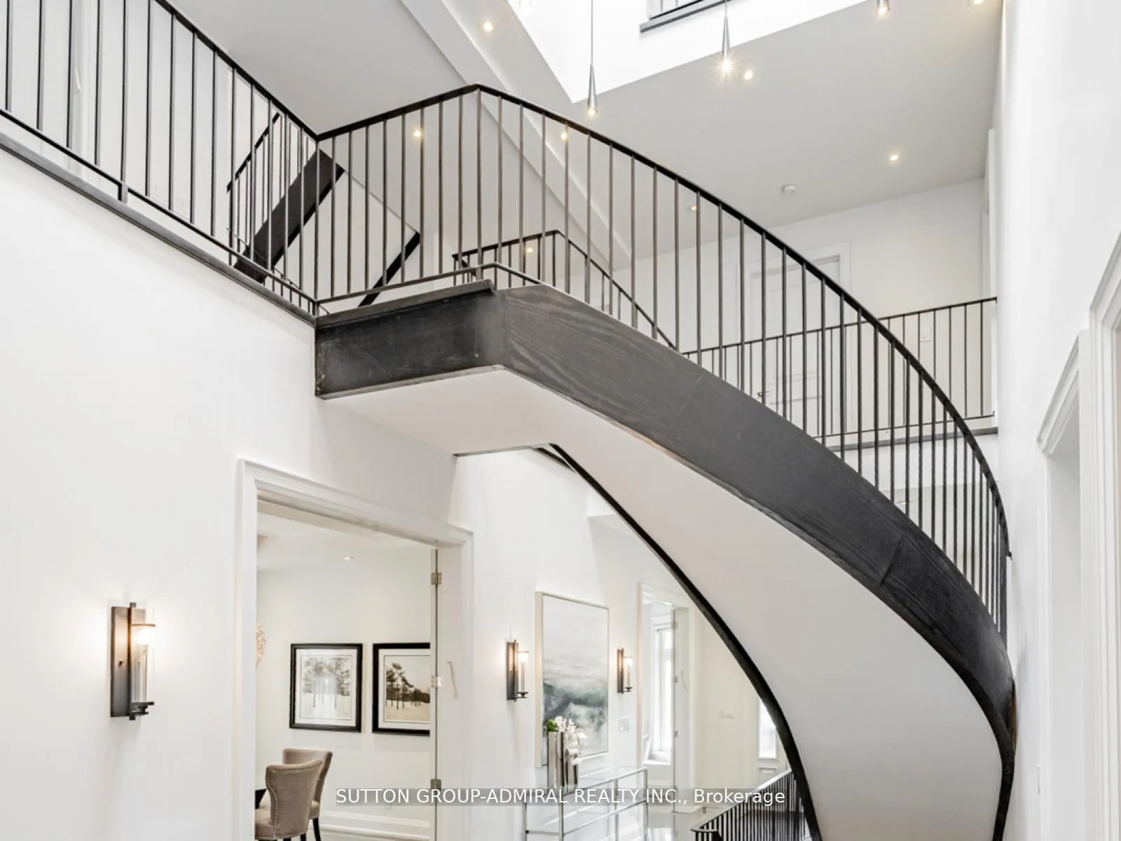 Photo 7 of 11 Frontenac Avenue, Toronto, Bedford Park-Nortown — HOMEH