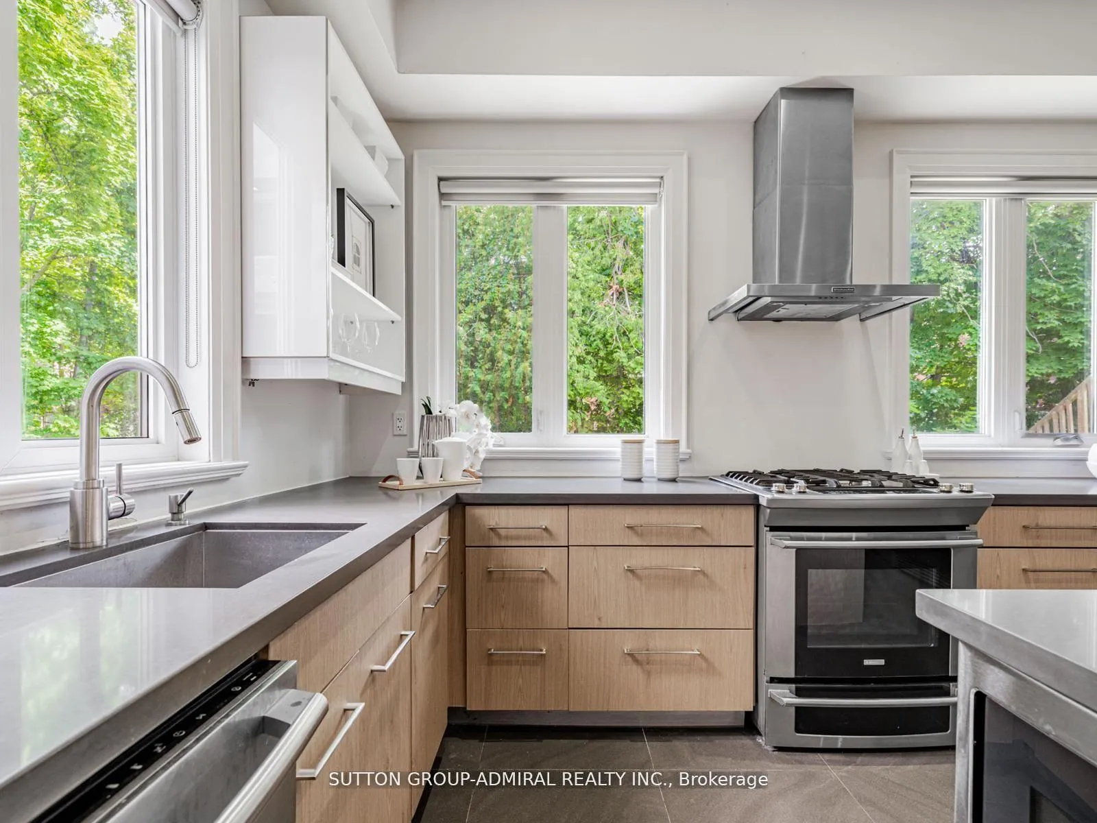 Photo 22 of 11 Frontenac Avenue, Toronto, Bedford Park-Nortown — HOMEH