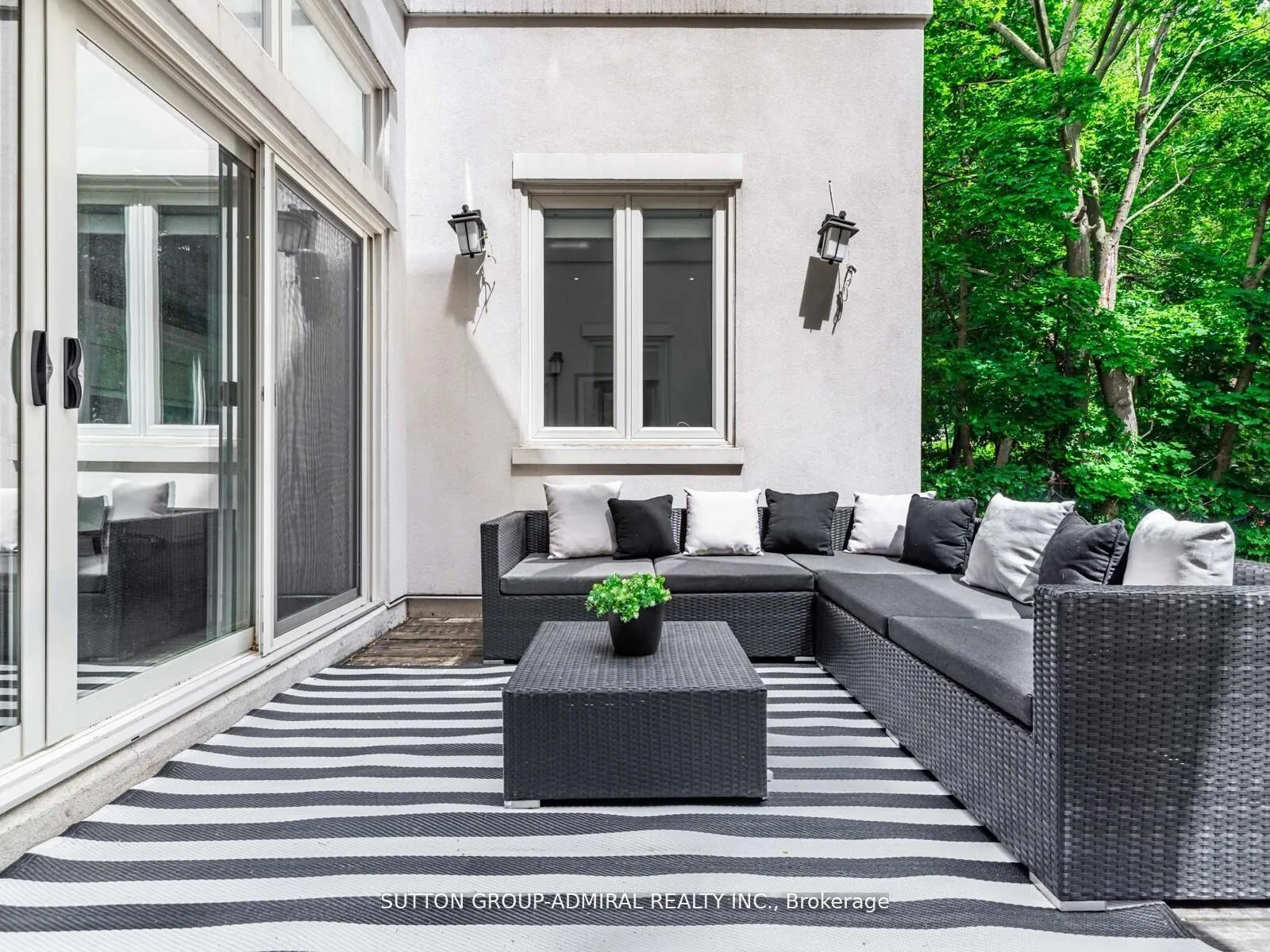 Photo 37 of 11 Frontenac Avenue, Toronto, Bedford Park-Nortown — HOMEH