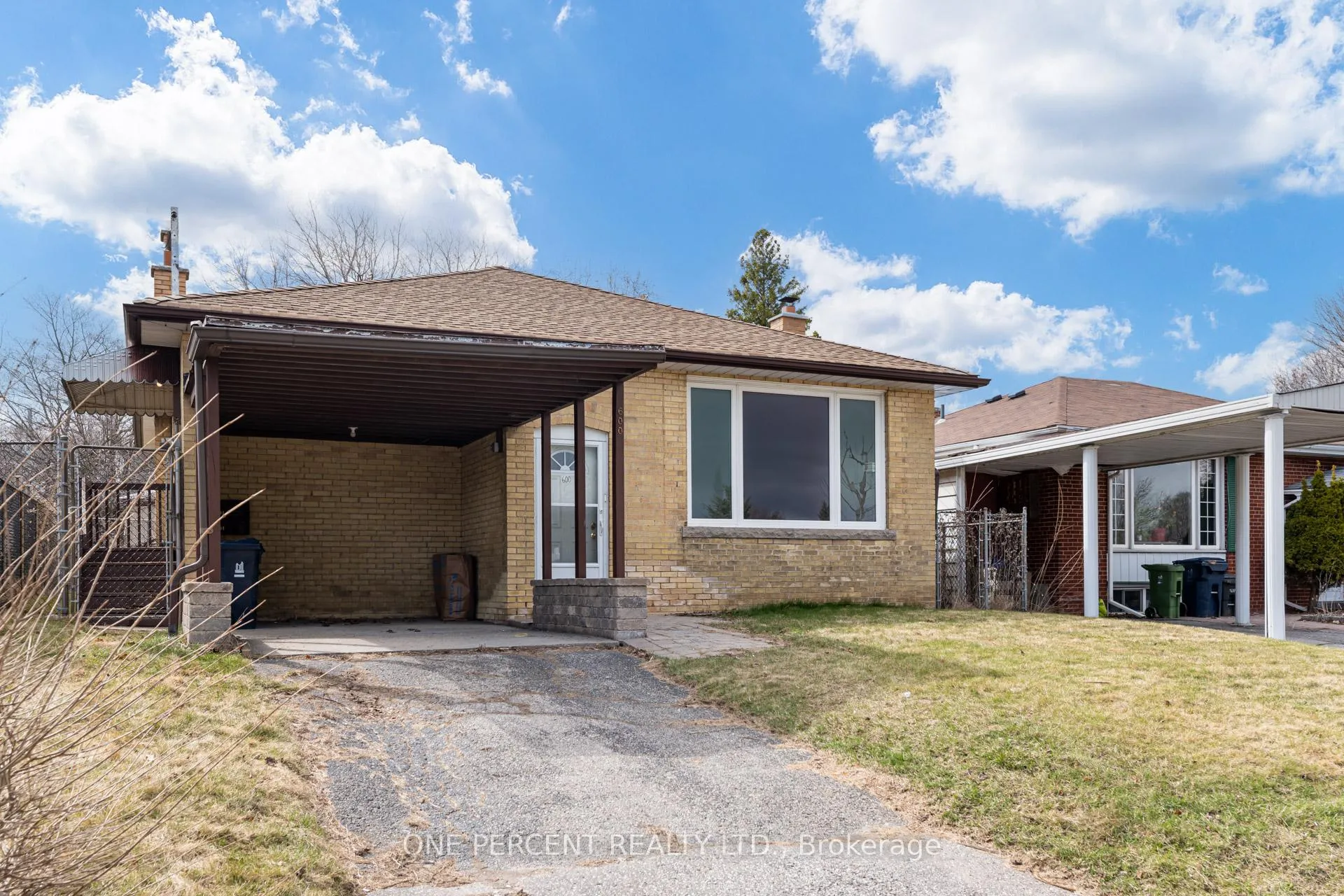 Photo 3 of 600 McCowan Road, Scarborough, Bendale — HOMEH