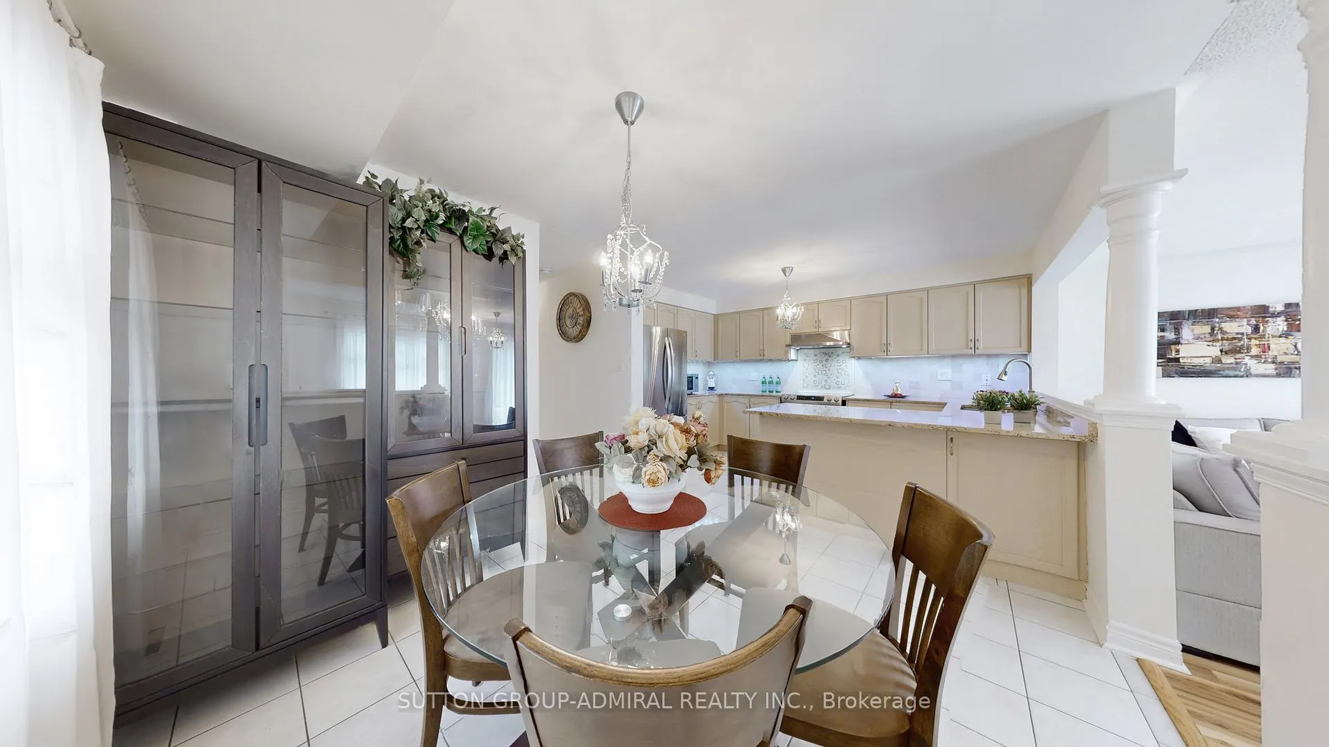 Photo 6 of 7 Rockview Gardens, Vaughan, Concord — HOMEH