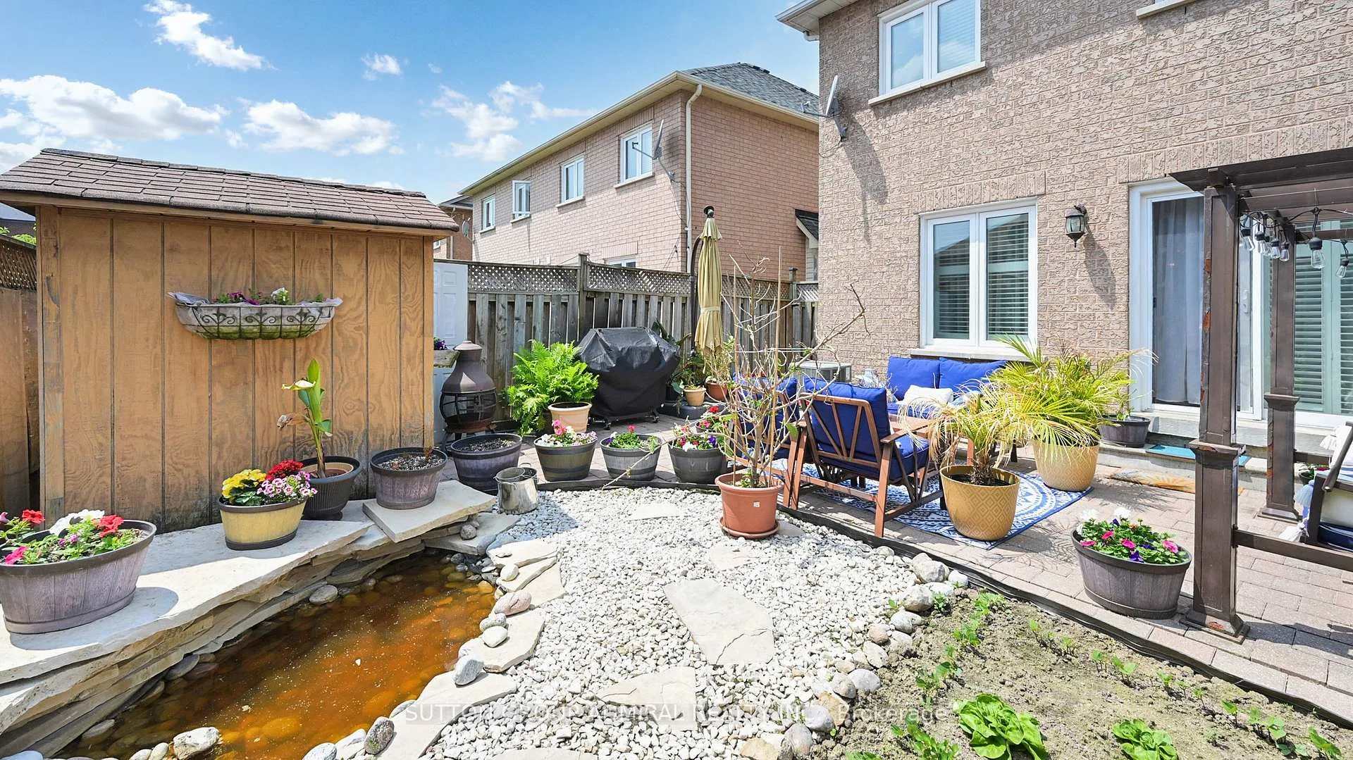 Photo 38 of 7 Rockview Gardens, Vaughan, Concord — HOMEH