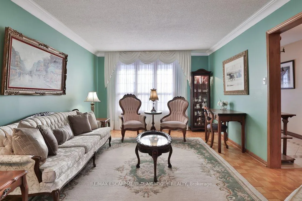 Photo 10 of 159 Burloak Drive, Oakville, Bronte — HOMEH