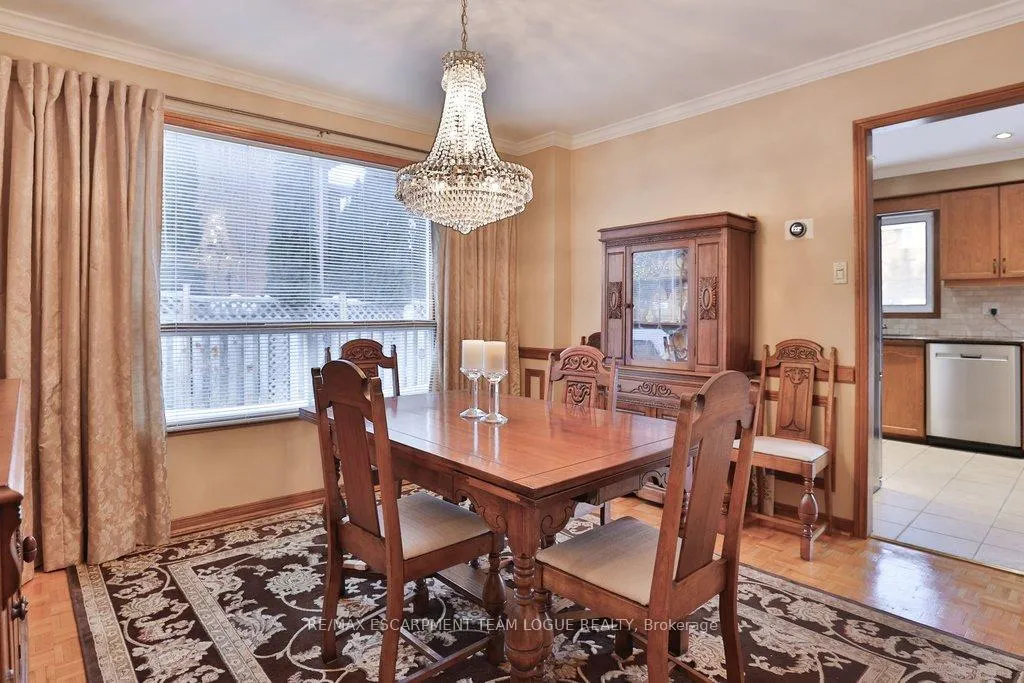 Photo 13 of 159 Burloak Drive, Oakville, Bronte — HOMEH