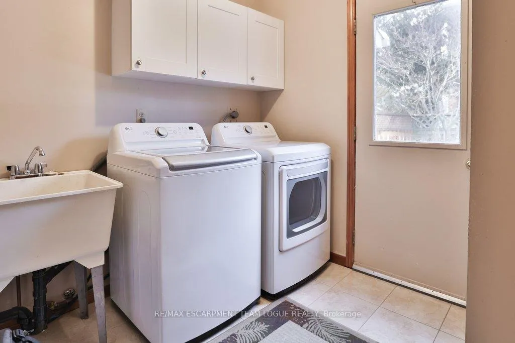 Photo 20 of 159 Burloak Drive, Oakville, Bronte — HOMEH