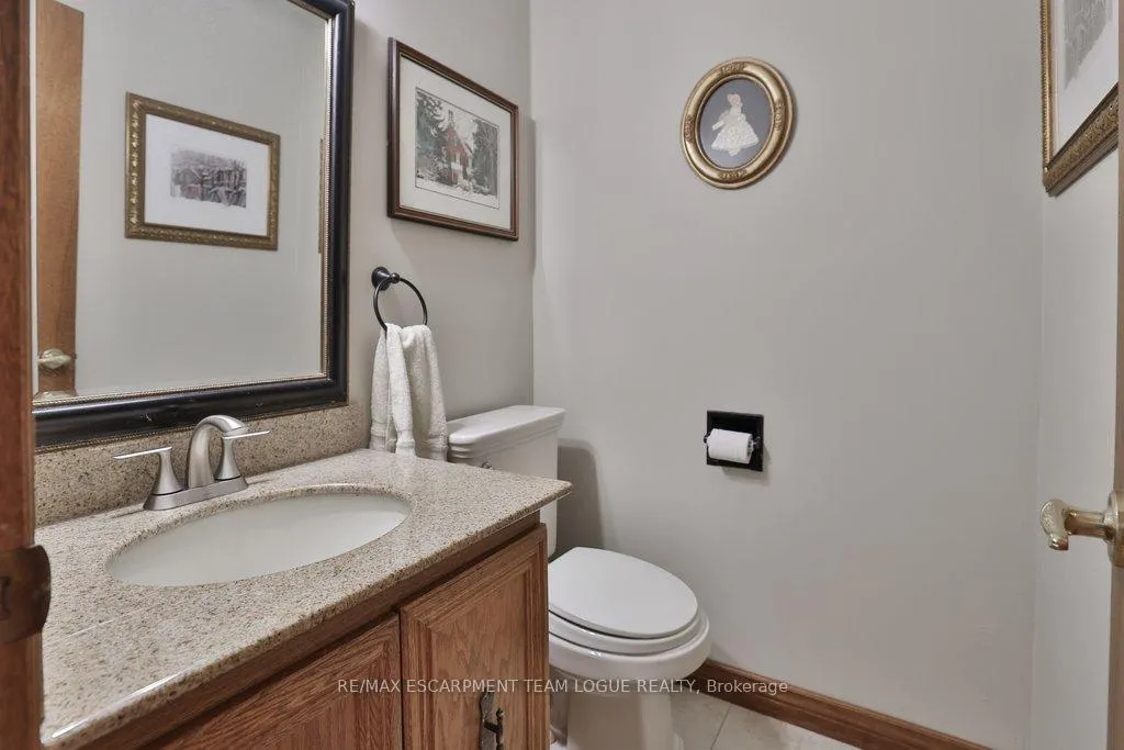 Photo 21 of 159 Burloak Drive, Oakville, Bronte — HOMEH