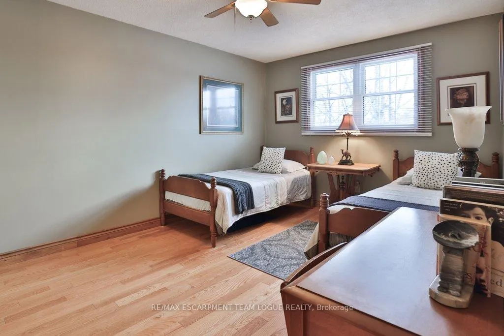 Photo 27 of 159 Burloak Drive, Oakville, Bronte — HOMEH