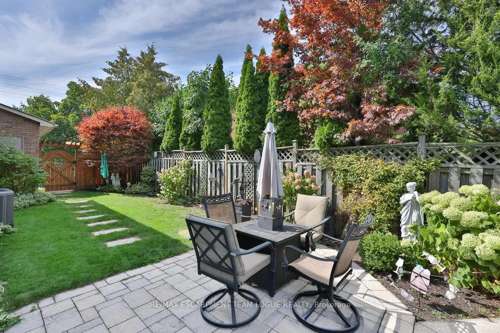 Photo 45 of 159 Burloak Drive, Oakville, Bronte — HOMEH