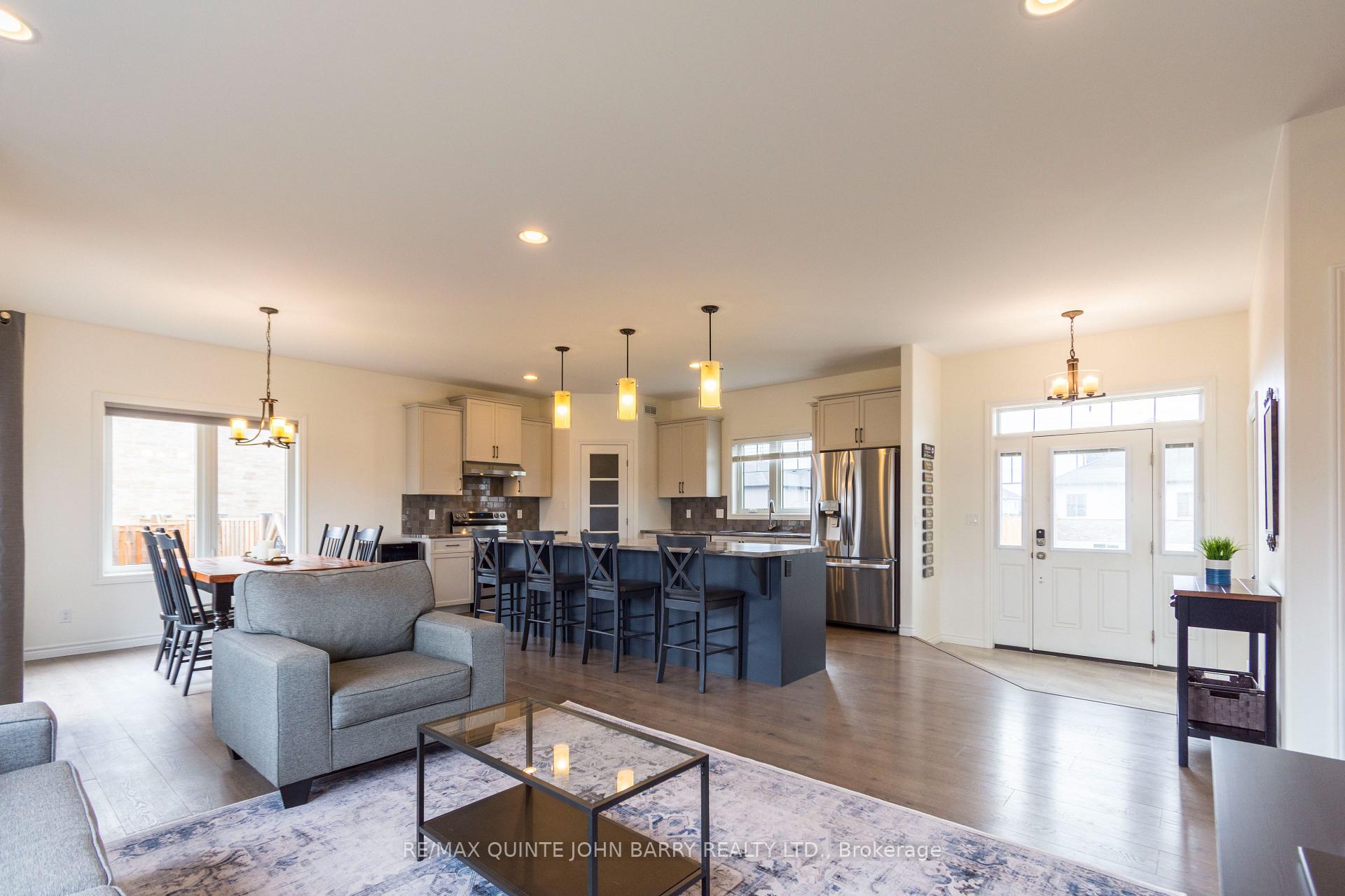 Photo 14 of 34 Walnut Crescent, Belleville, Thurlow Ward — HOMEH
