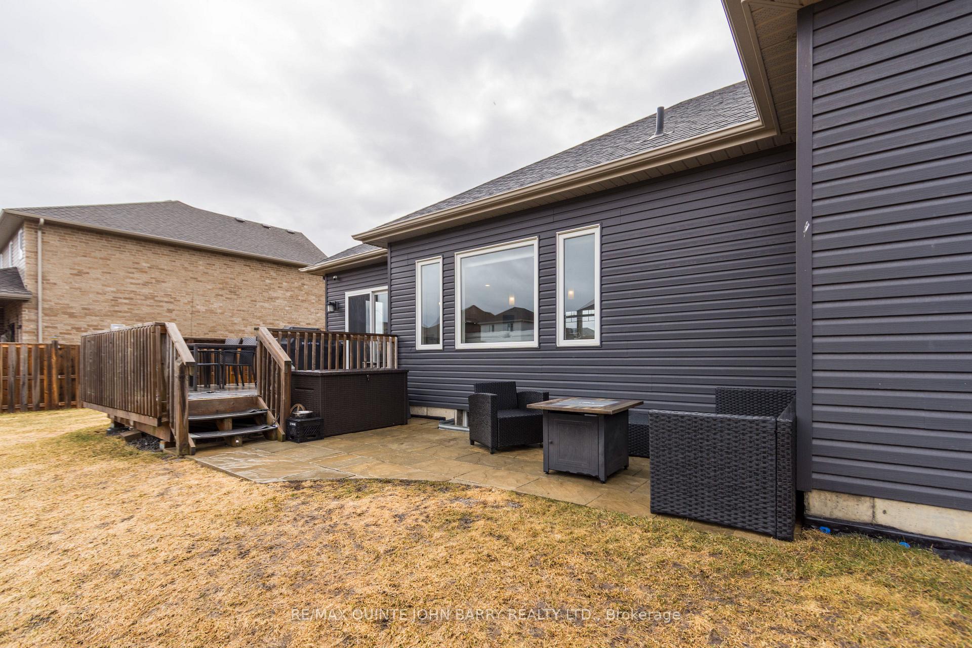 Photo 35 of 34 Walnut Crescent, Belleville, Thurlow Ward — HOMEH