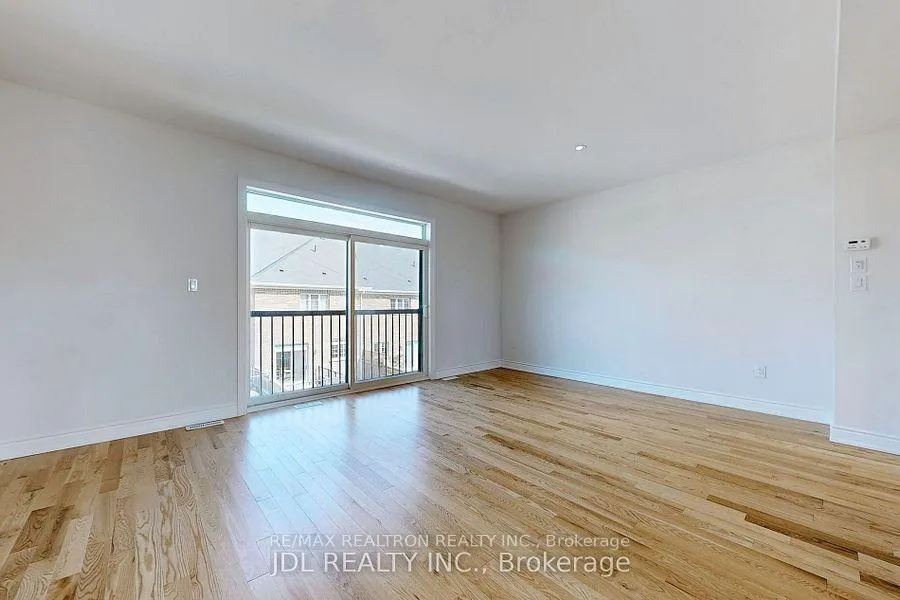 Photo 6 of 169 Tennant Circle, Vaughan, Vellore Village — HOMEH