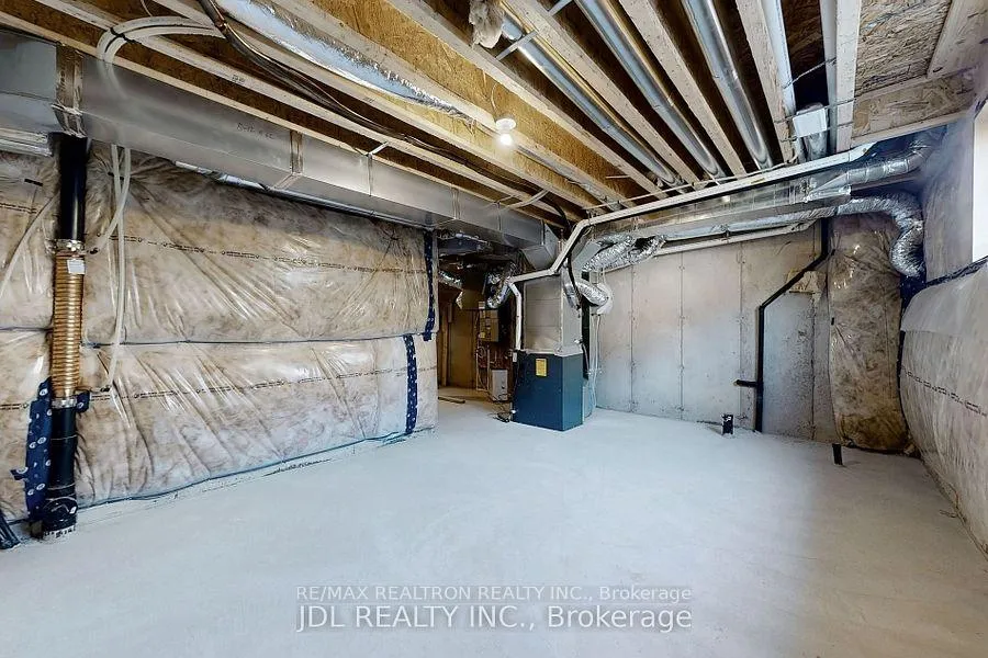 Photo 20 of 169 Tennant Circle, Vaughan, Vellore Village — HOMEH