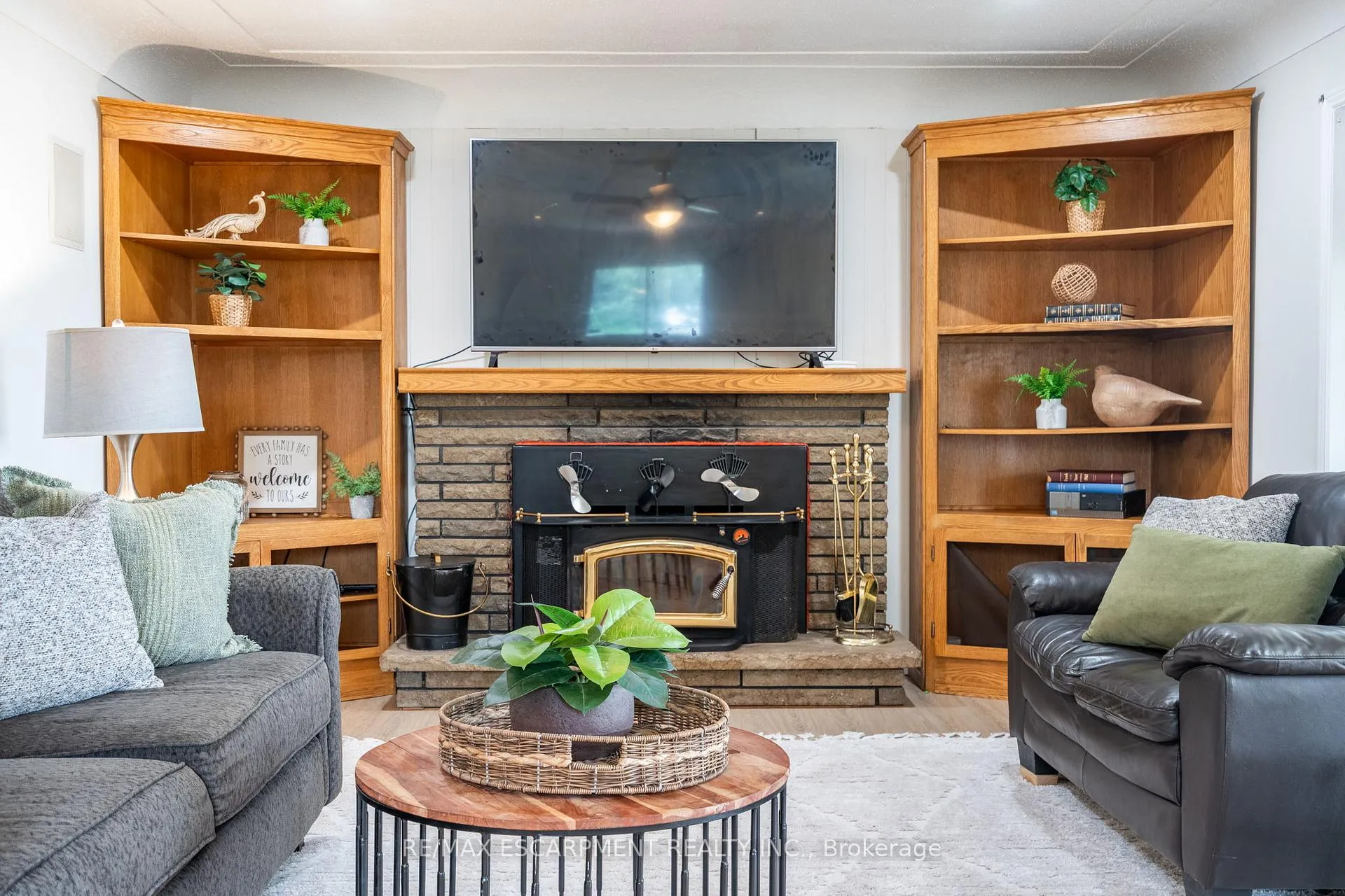 Photo 13 of 579 Third Road E, Hamilton, Stoney Creek — HOMEH