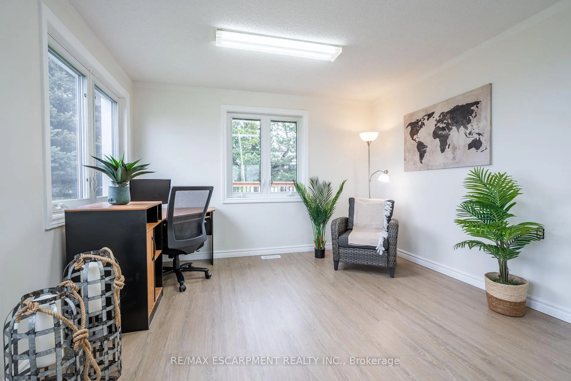Photo 16 of 579 Third Road E, Hamilton, Stoney Creek — HOMEH