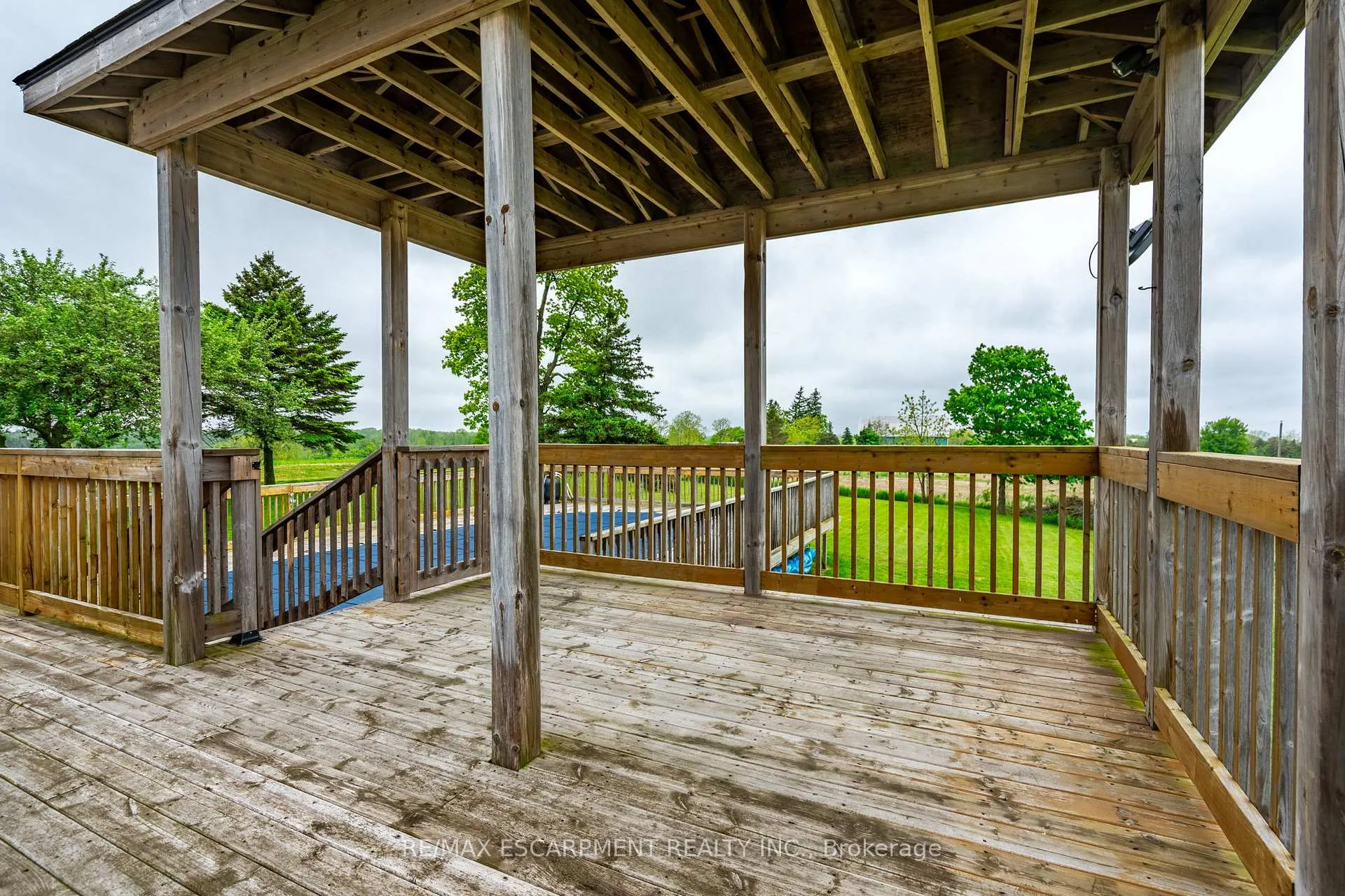 Photo 34 of 579 Third Road E, Hamilton, Stoney Creek — HOMEH