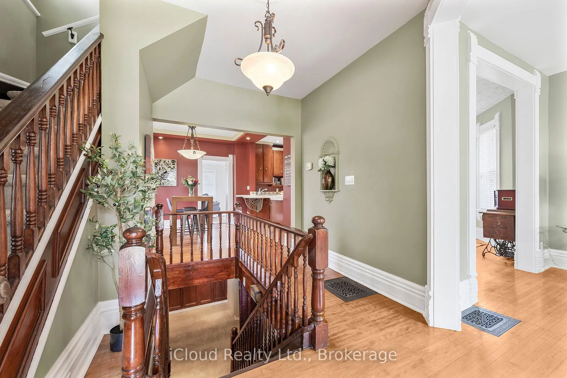 Photo 3 of 263 Main Street E, Minto — HOMEH