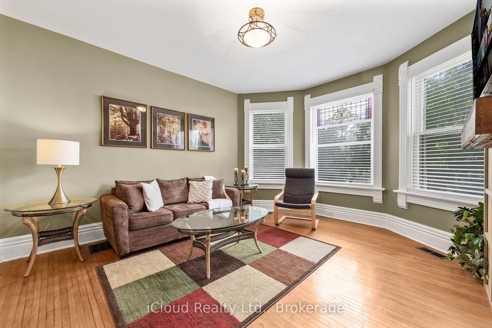 Photo 5 of 263 Main Street E, Minto — HOMEH