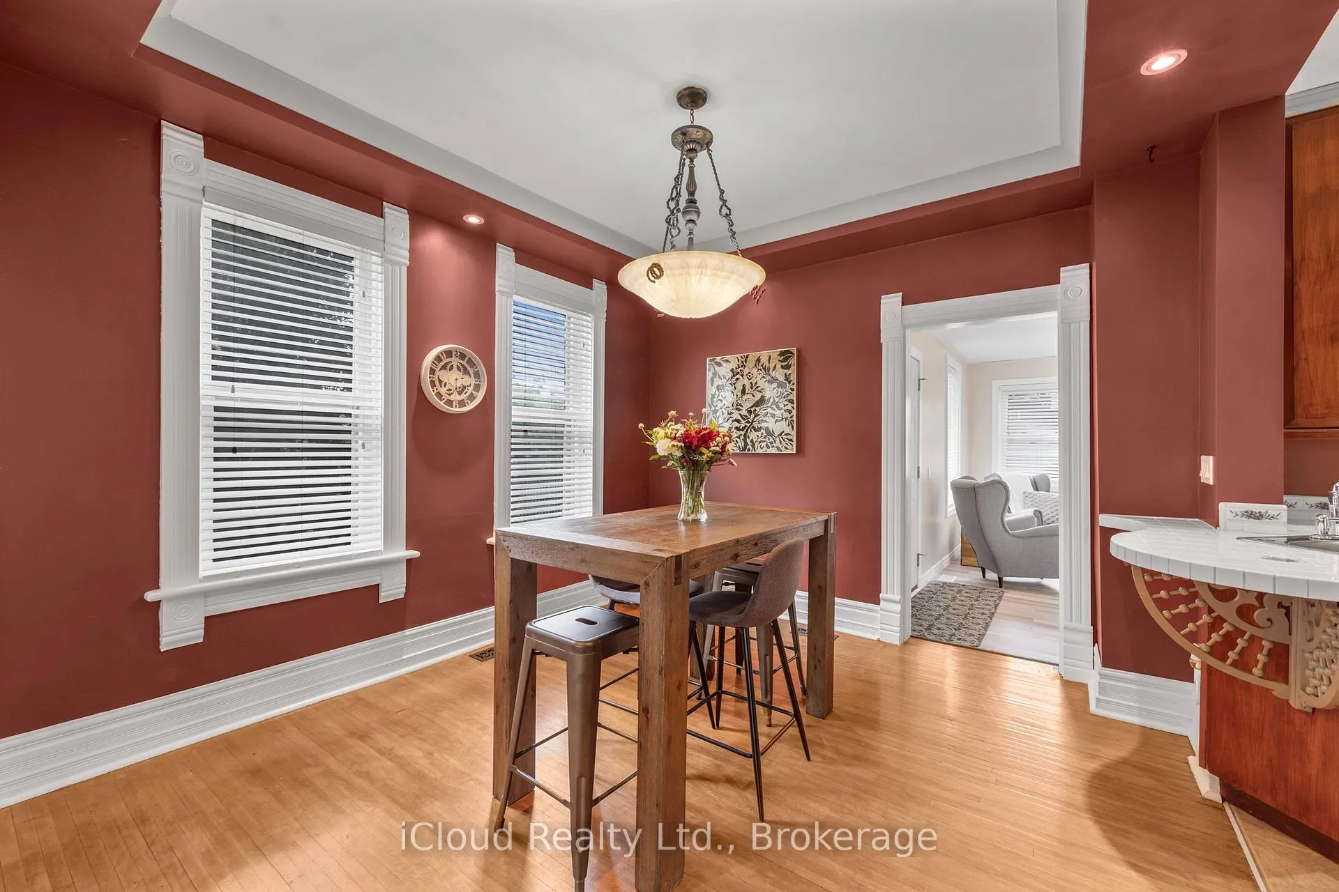 Photo 9 of 263 Main Street E, Minto — HOMEH