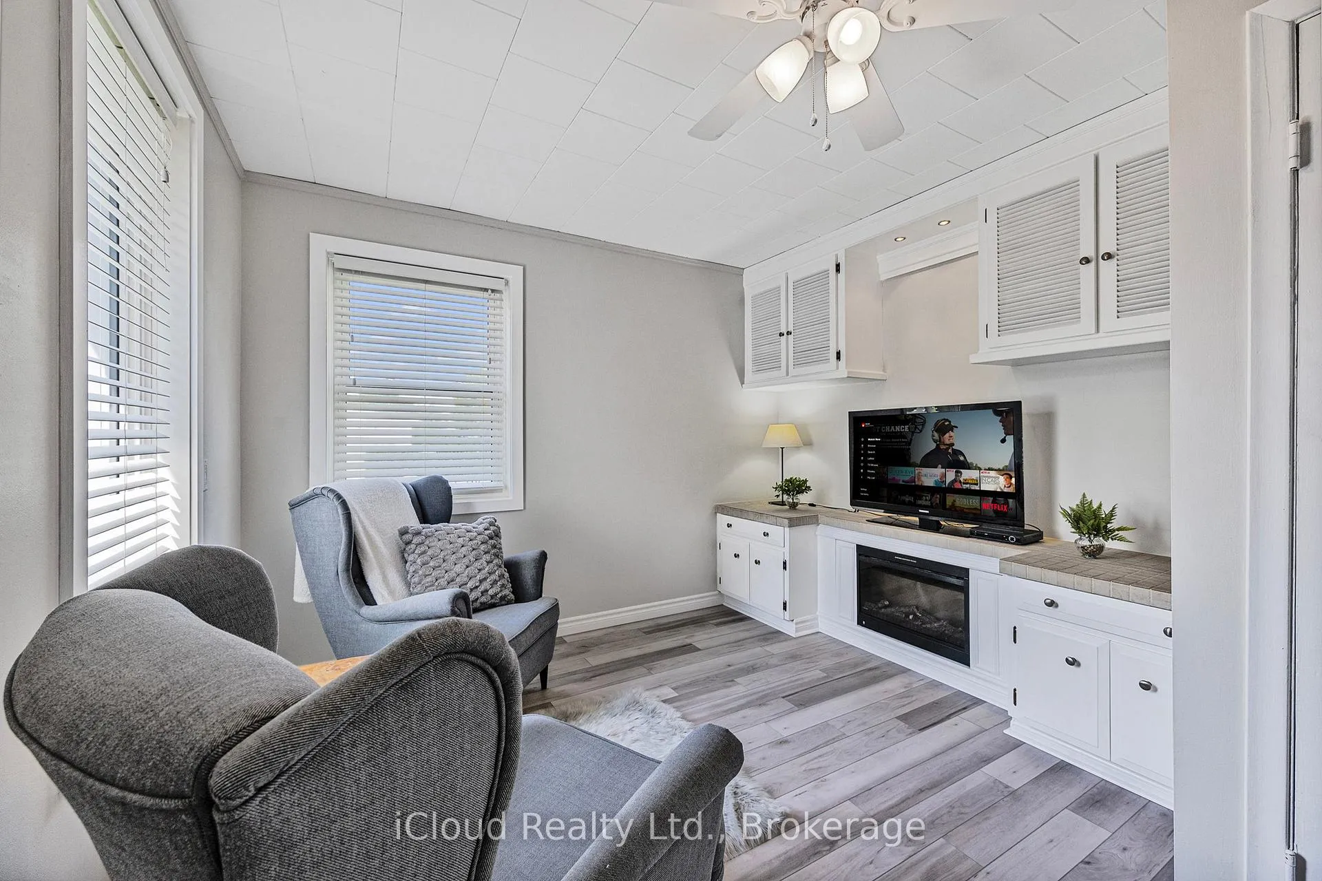 Photo 20 of 263 Main Street E, Minto — HOMEH