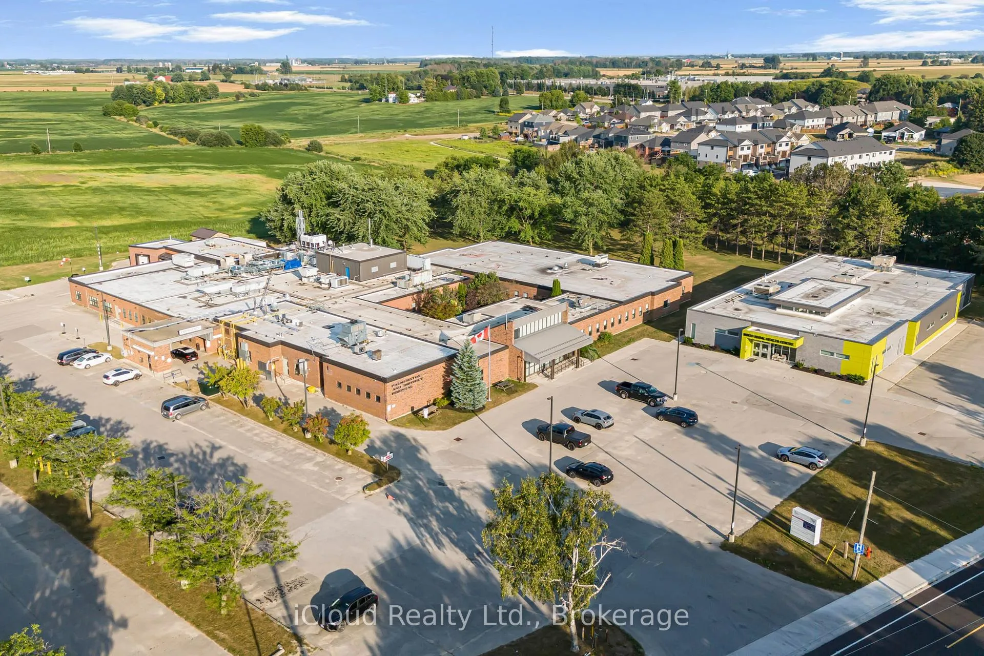 Photo 46 of 263 Main Street E, Minto — HOMEH
