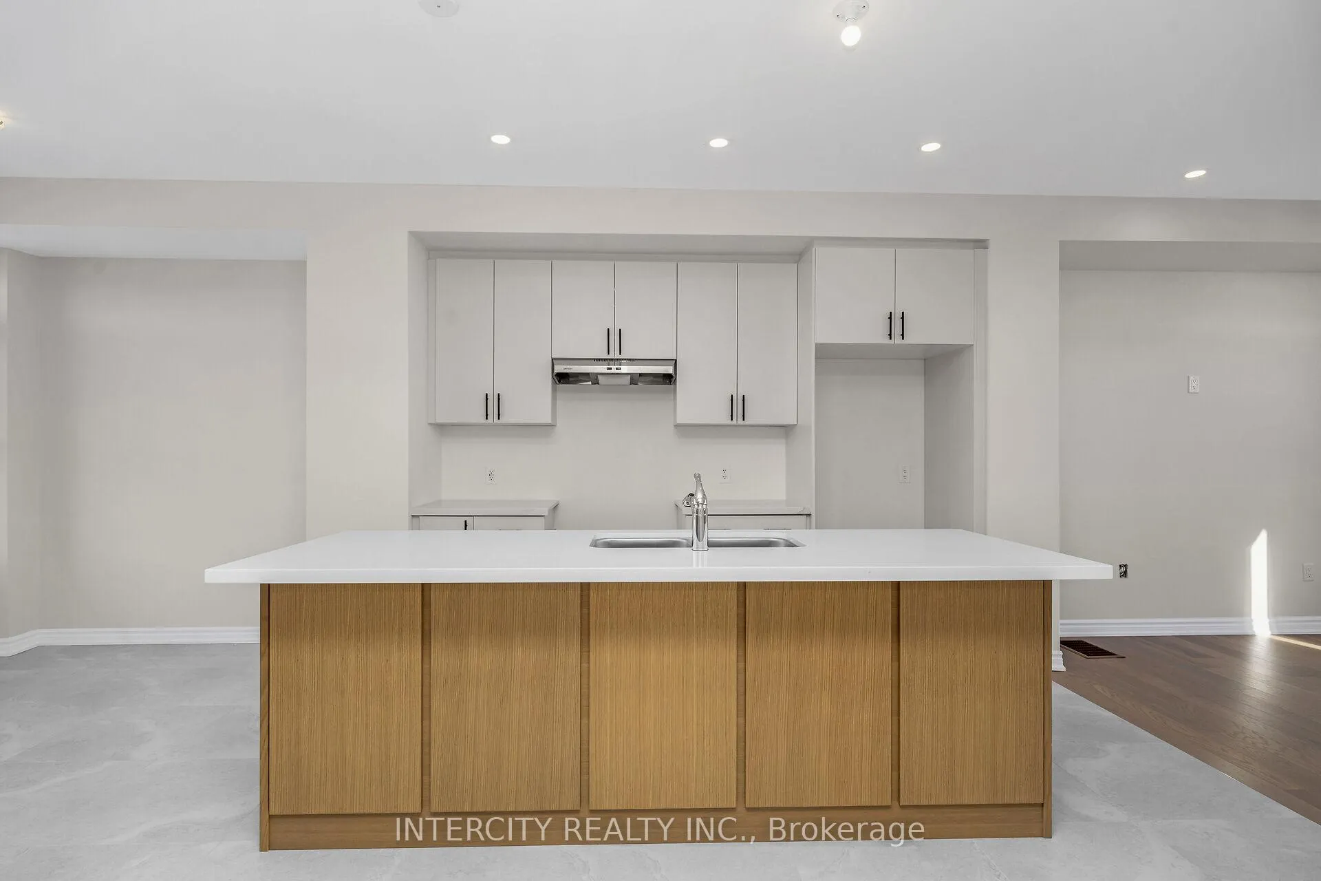 Photo 8 of Unit 3, 382 Tim Manley Avenue, Caledon, Rural Caledon — HOMEH