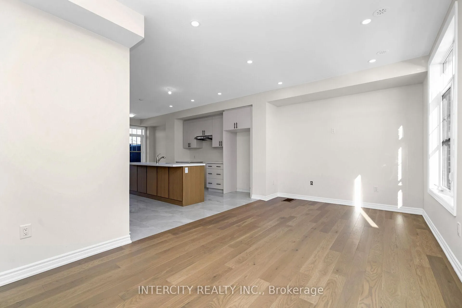 Photo 14 of Unit 3, 382 Tim Manley Avenue, Caledon, Rural Caledon — HOMEH